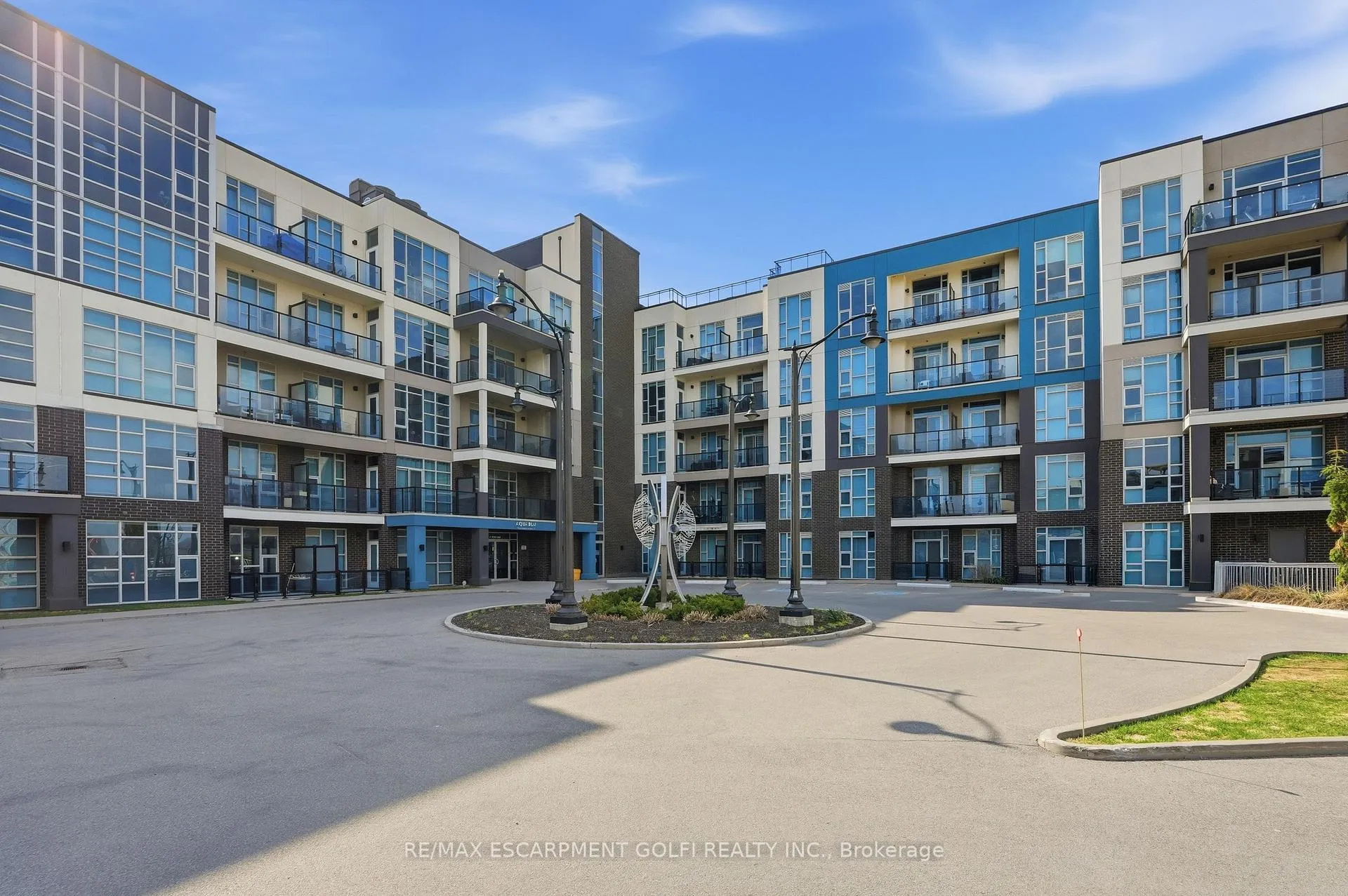 Photo 3 of Unit 304, 10 Concord Place, Grimsby, Grimsby Beach — HOMEH