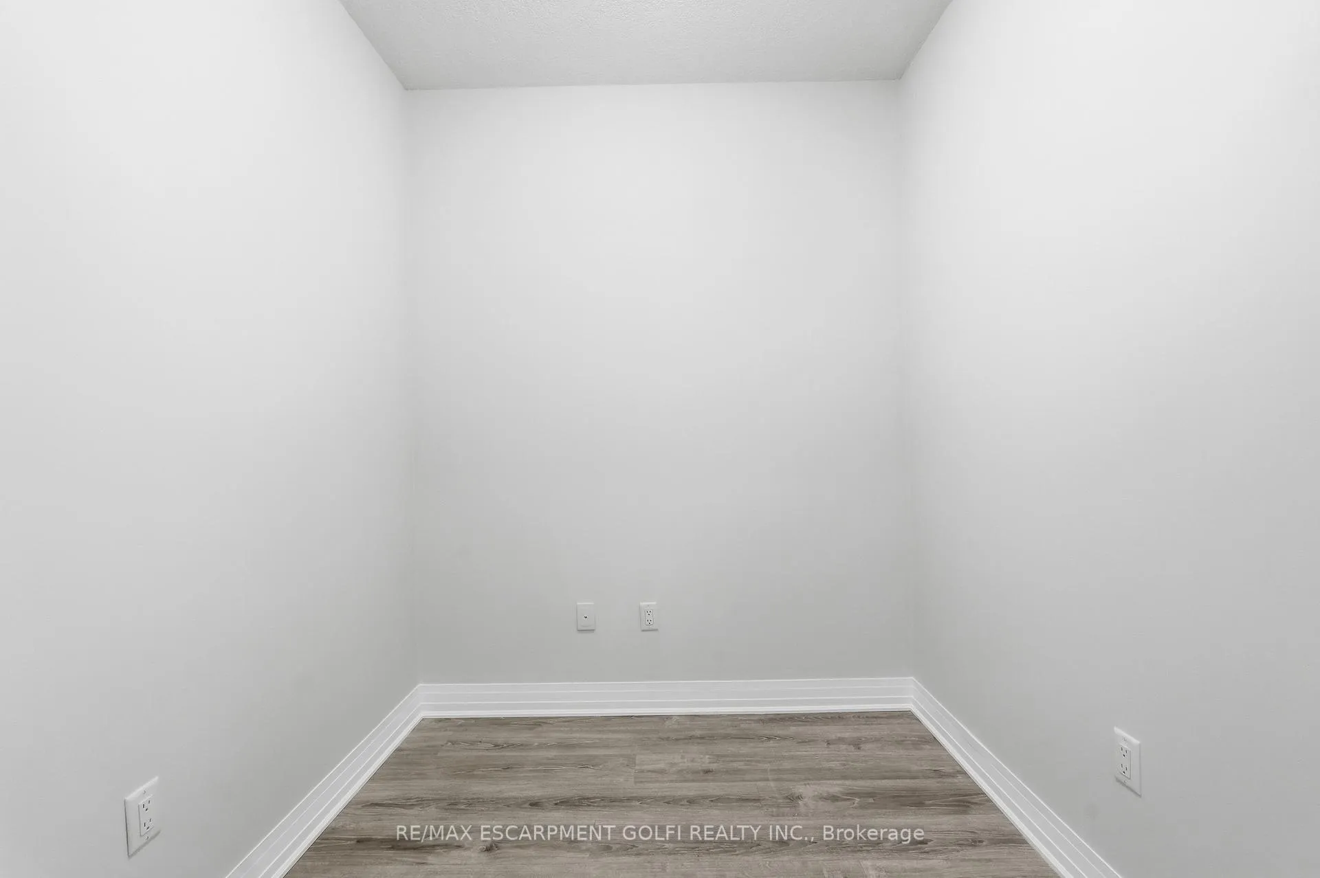 Photo 23 of Unit 304, 10 Concord Place, Grimsby, Grimsby Beach — HOMEH