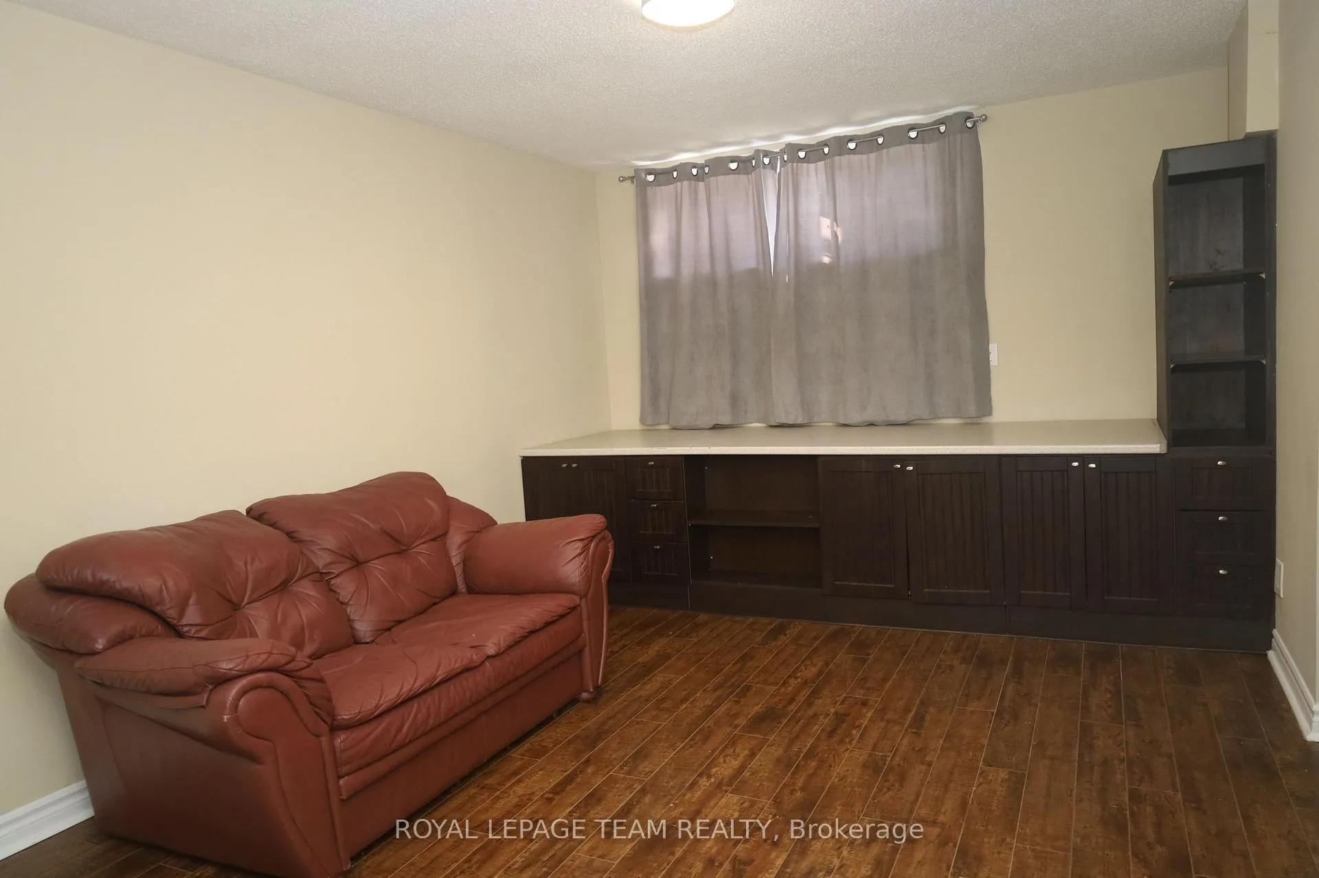 Photo 30 of 2194 Niagara Drive S, Ottawa, Applewood Acres — HOMEH