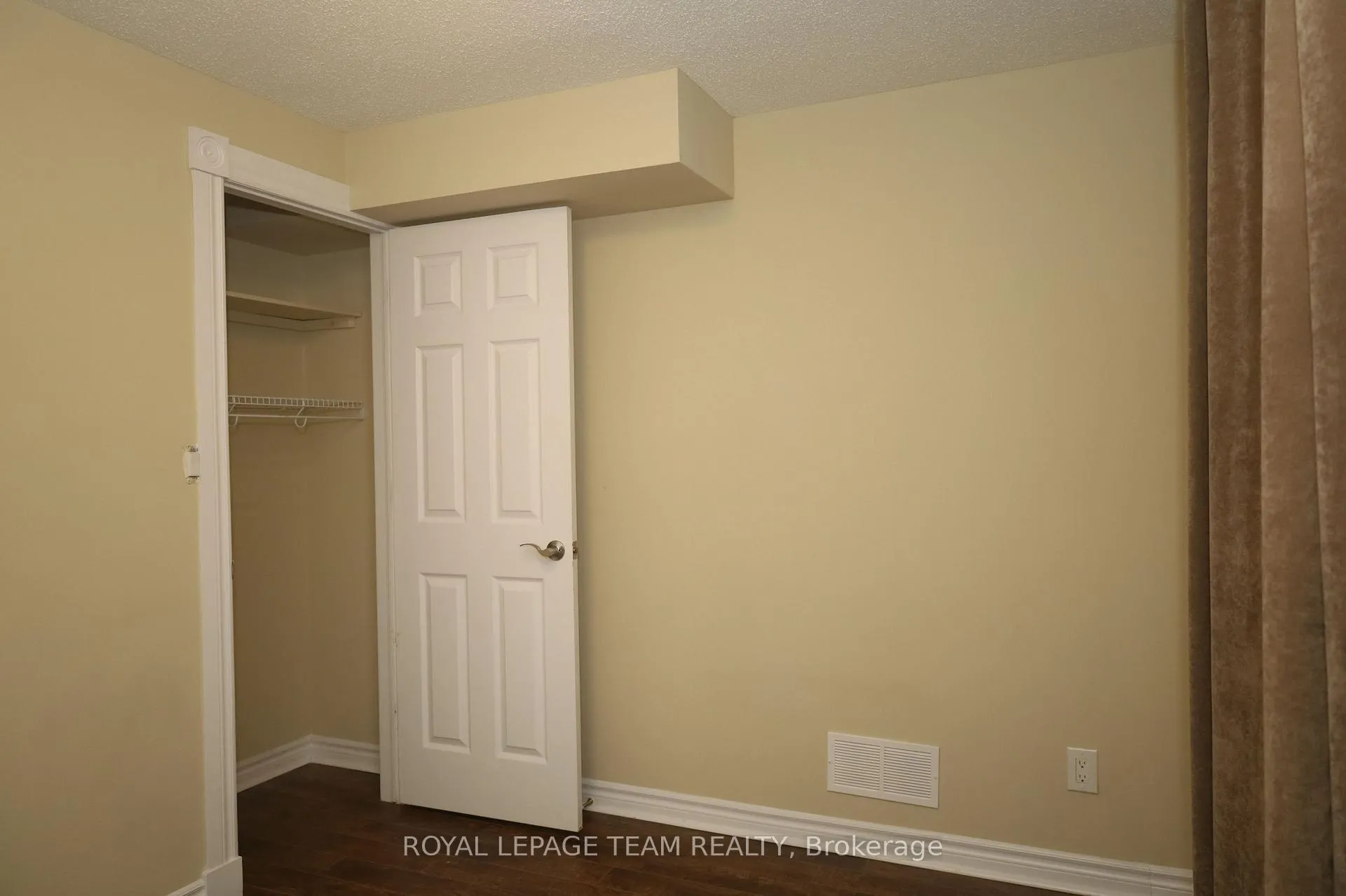 Photo 32 of 2194 Niagara Drive S, Ottawa, Applewood Acres — HOMEH
