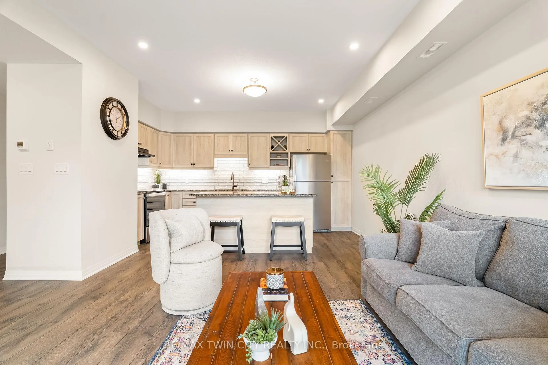 Photo 11 of 1574 Fischer Hallman Road, Kitchener — HOMEH