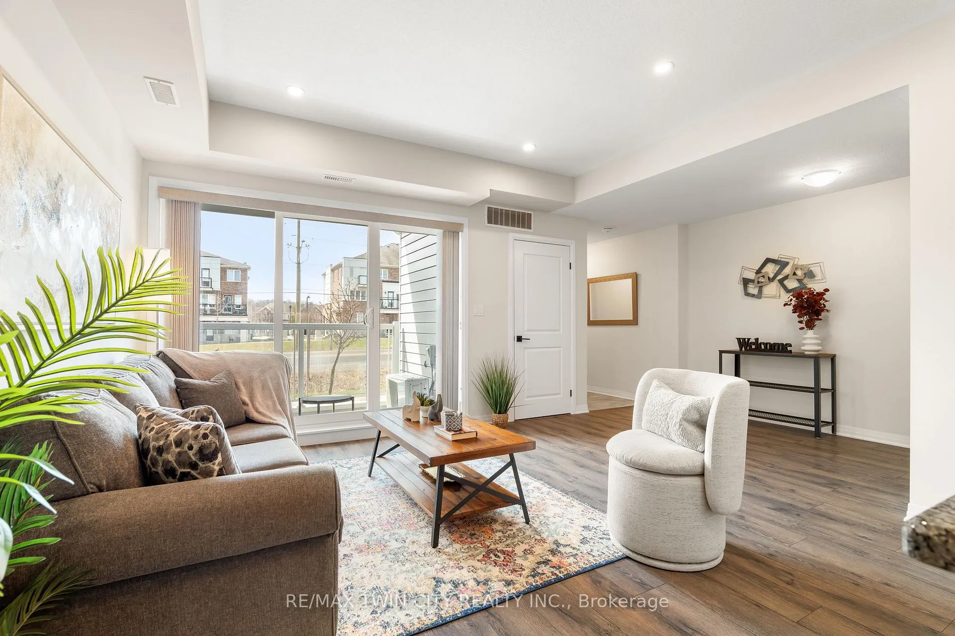 Photo 13 of 1574 Fischer Hallman Road, Kitchener — HOMEH