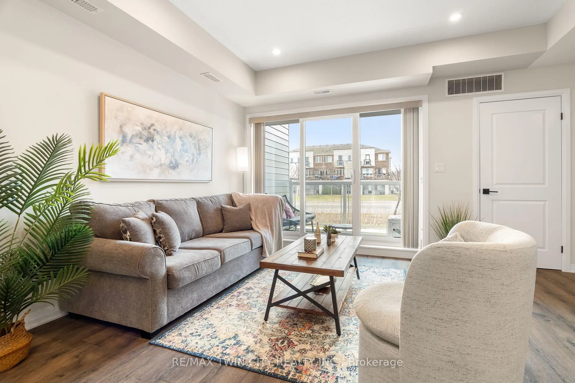 Photo 14 of 1574 Fischer Hallman Road, Kitchener — HOMEH