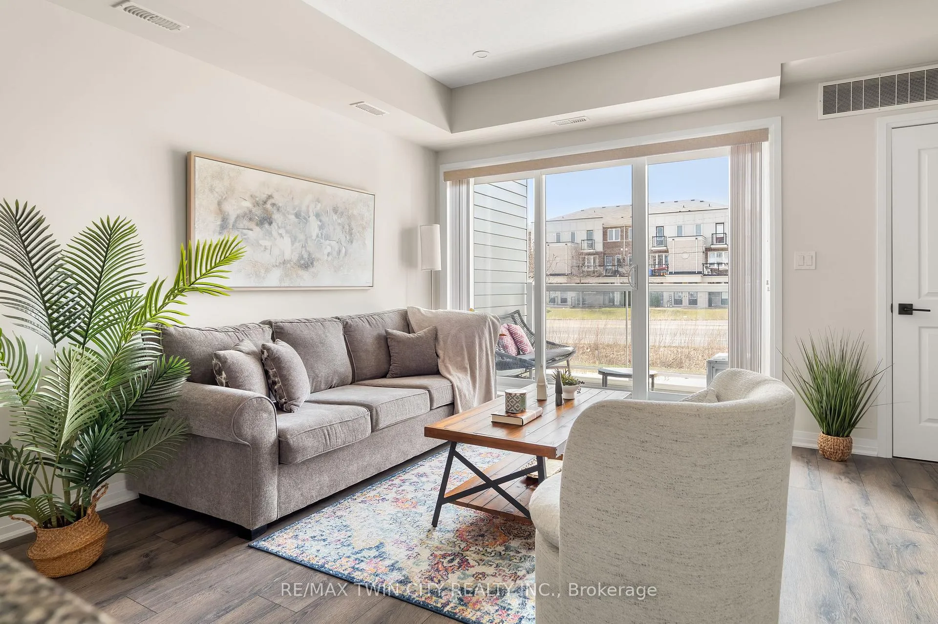 Photo 17 of 1574 Fischer Hallman Road, Kitchener — HOMEH
