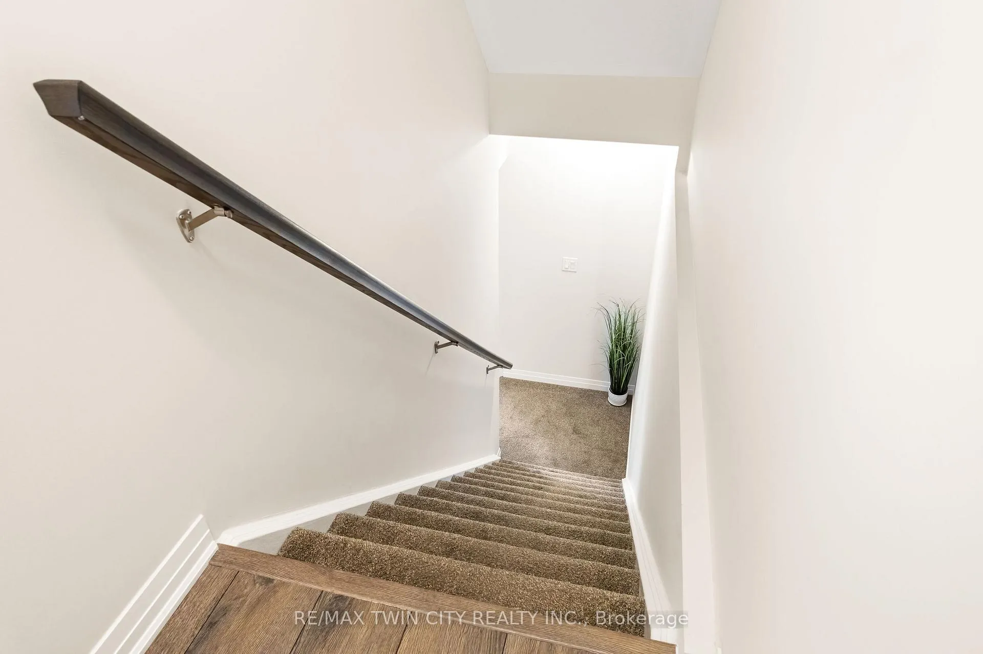 Photo 26 of 1574 Fischer Hallman Road, Kitchener — HOMEH