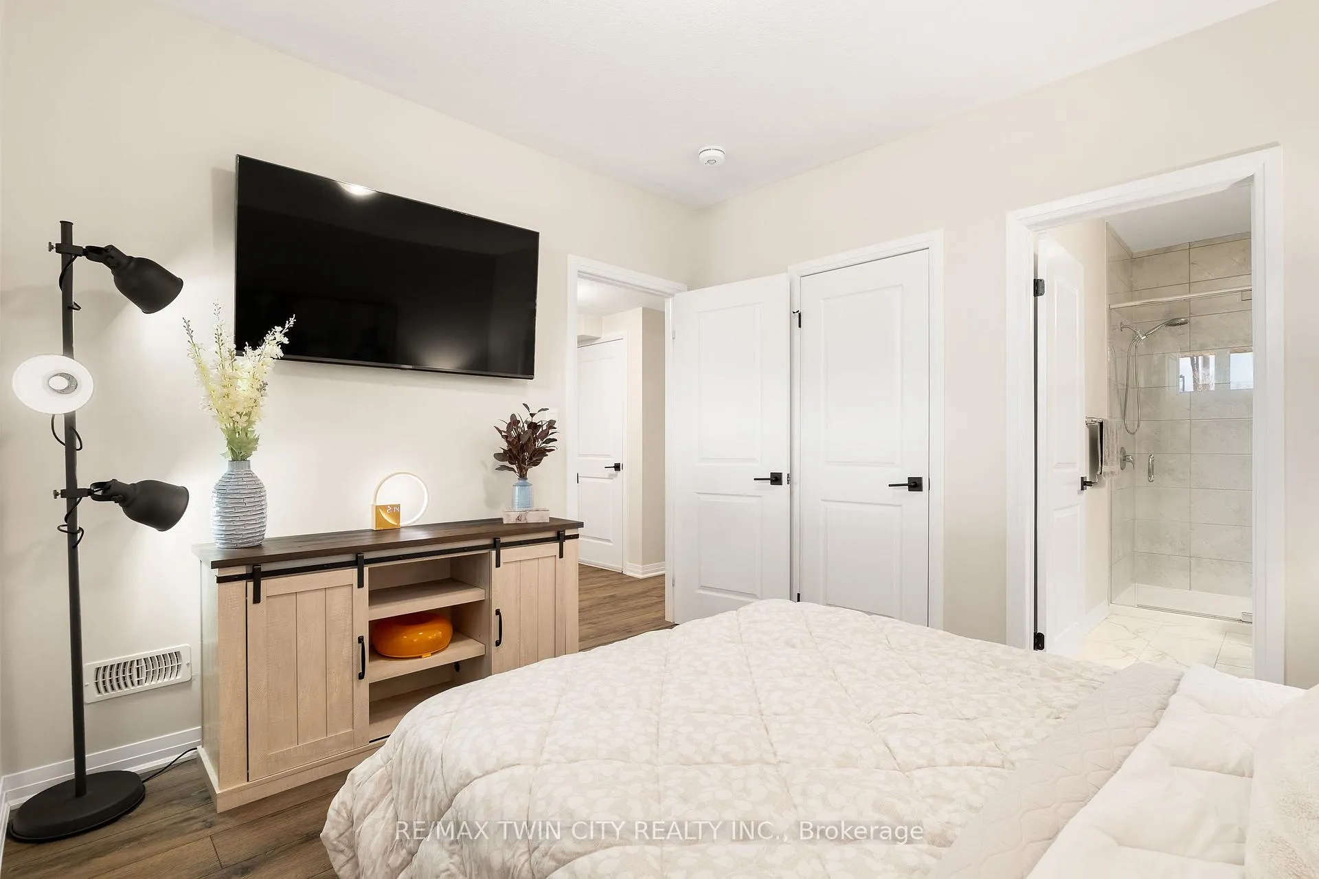 Photo 28 of 1574 Fischer Hallman Road, Kitchener — HOMEH