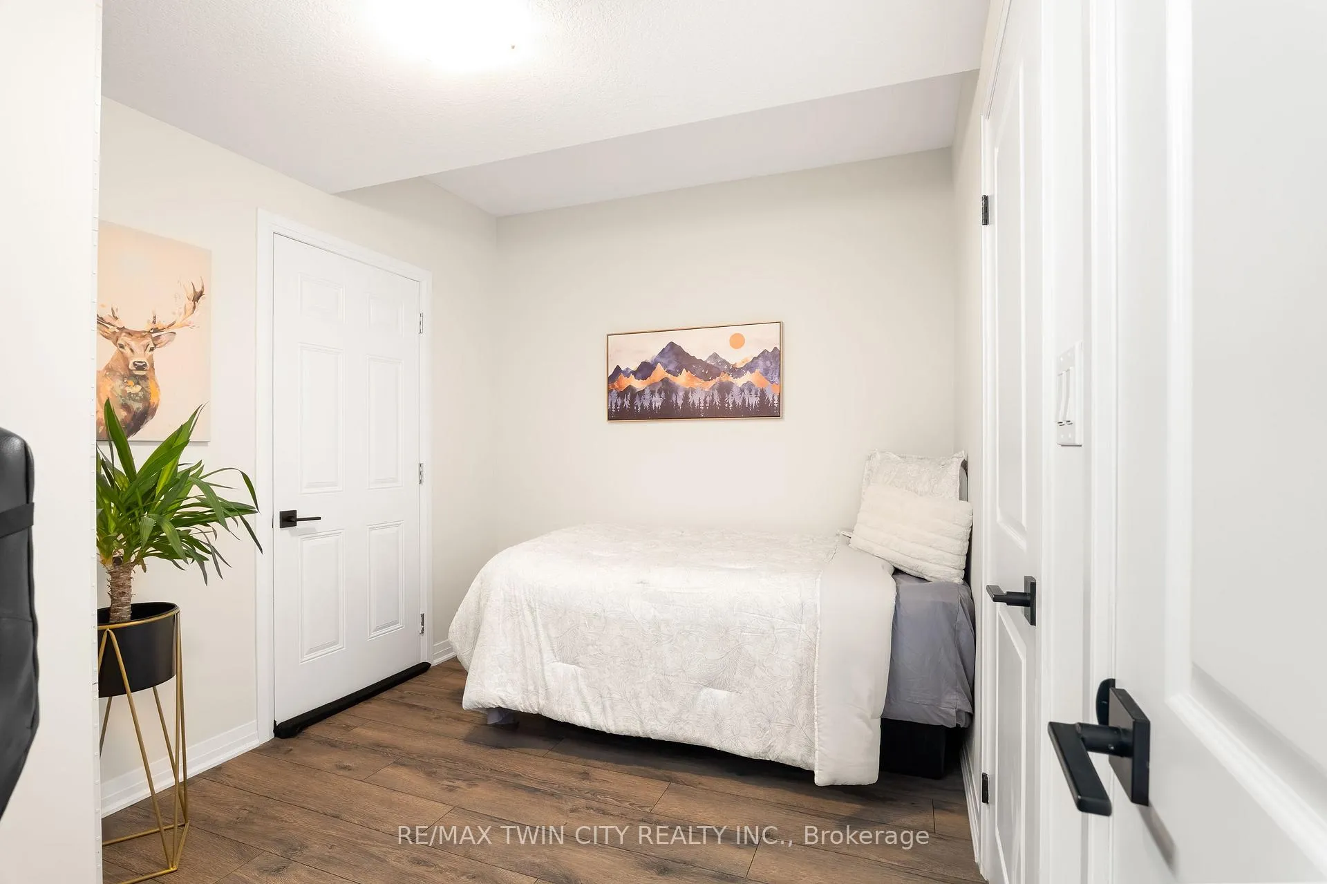 Photo 34 of 1574 Fischer Hallman Road, Kitchener — HOMEH