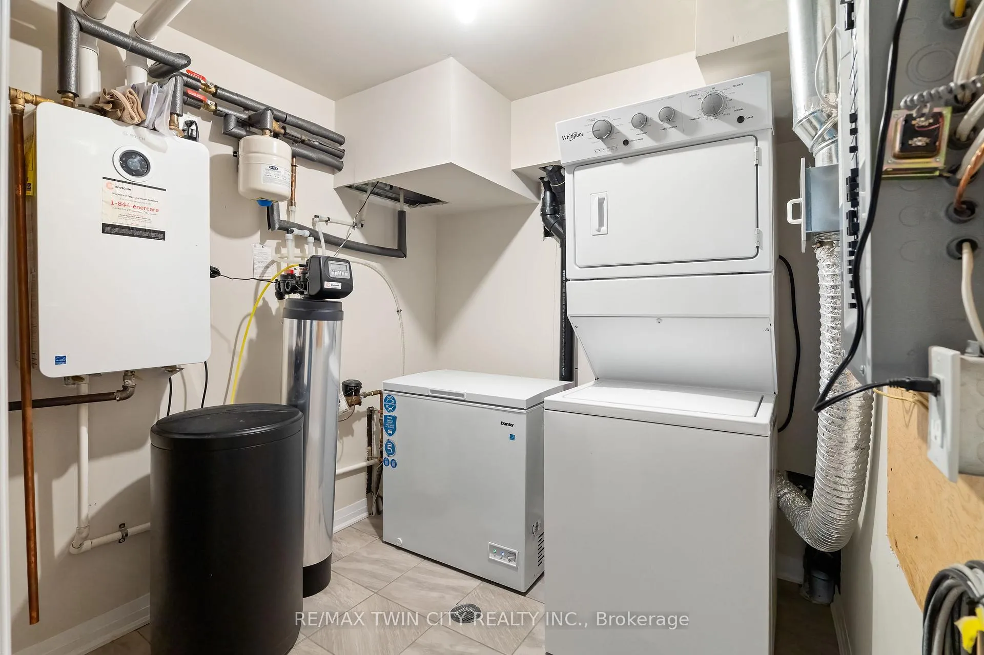 Photo 39 of 1574 Fischer Hallman Road, Kitchener — HOMEH