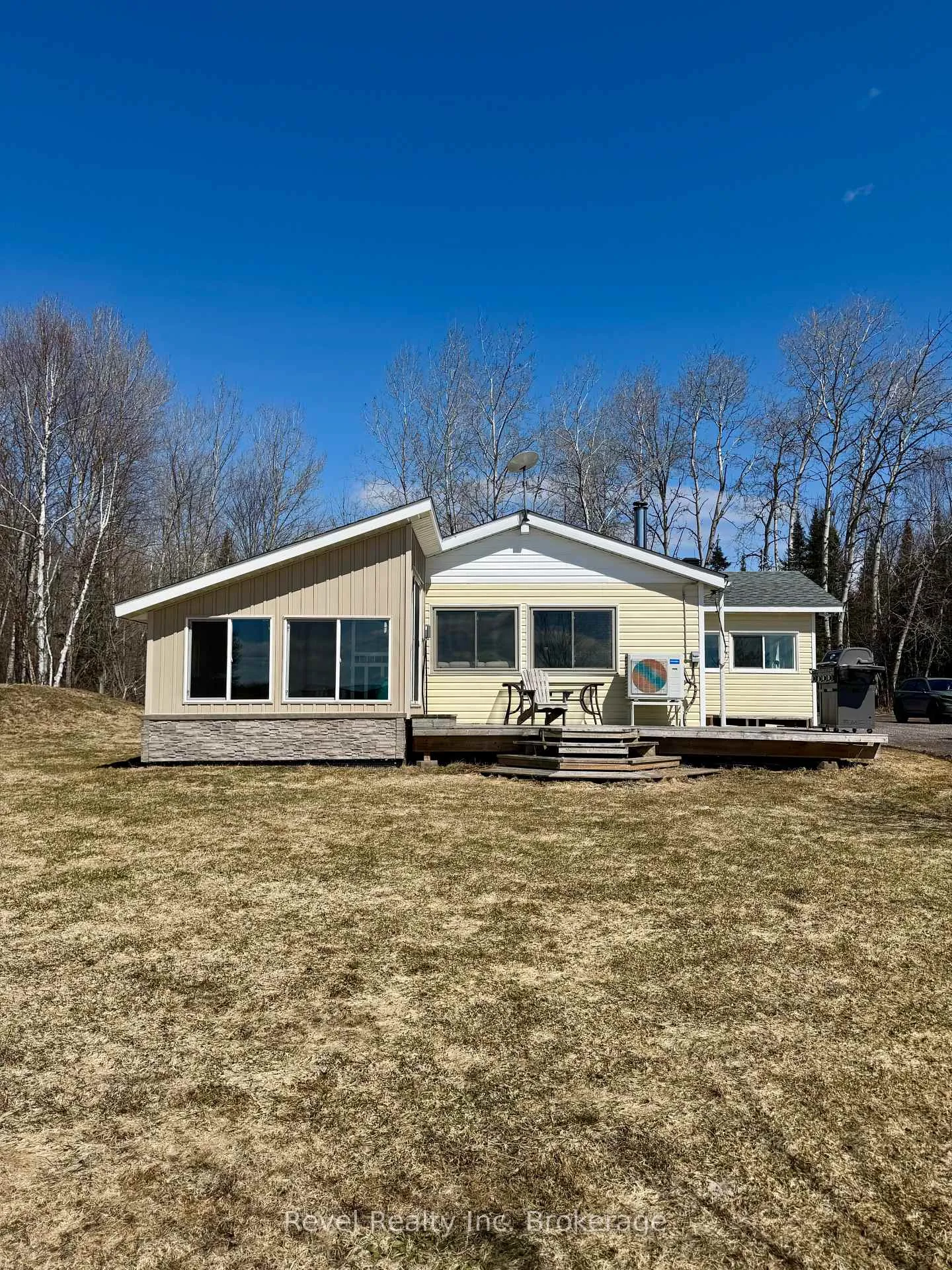 Photo 6 of 286 Mallard Haven Road, Chisholm — HOMEH