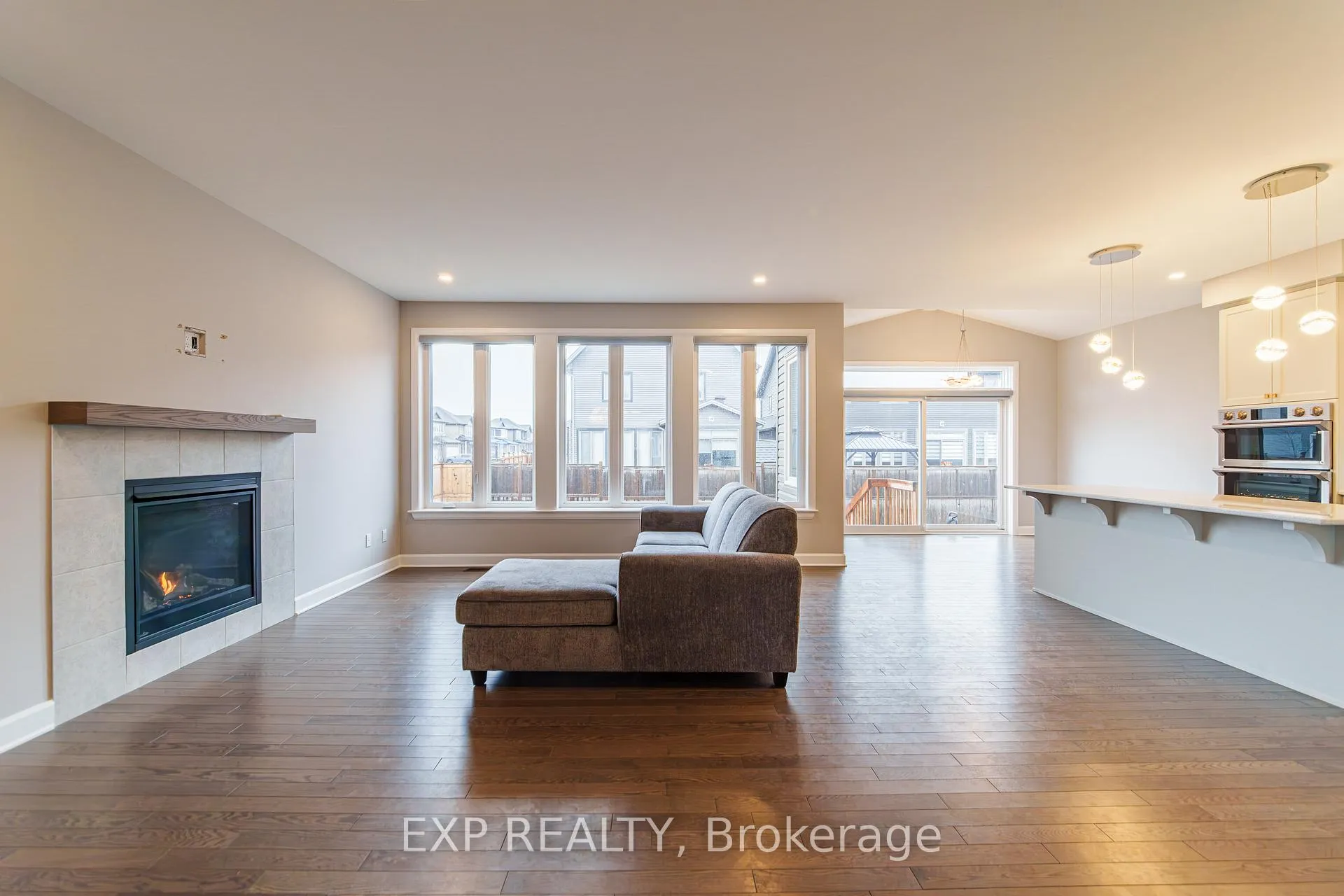 Photo 8 of 896 Sendero Way, Ottawa, Remainder of Stittsville & Area — HOMEH