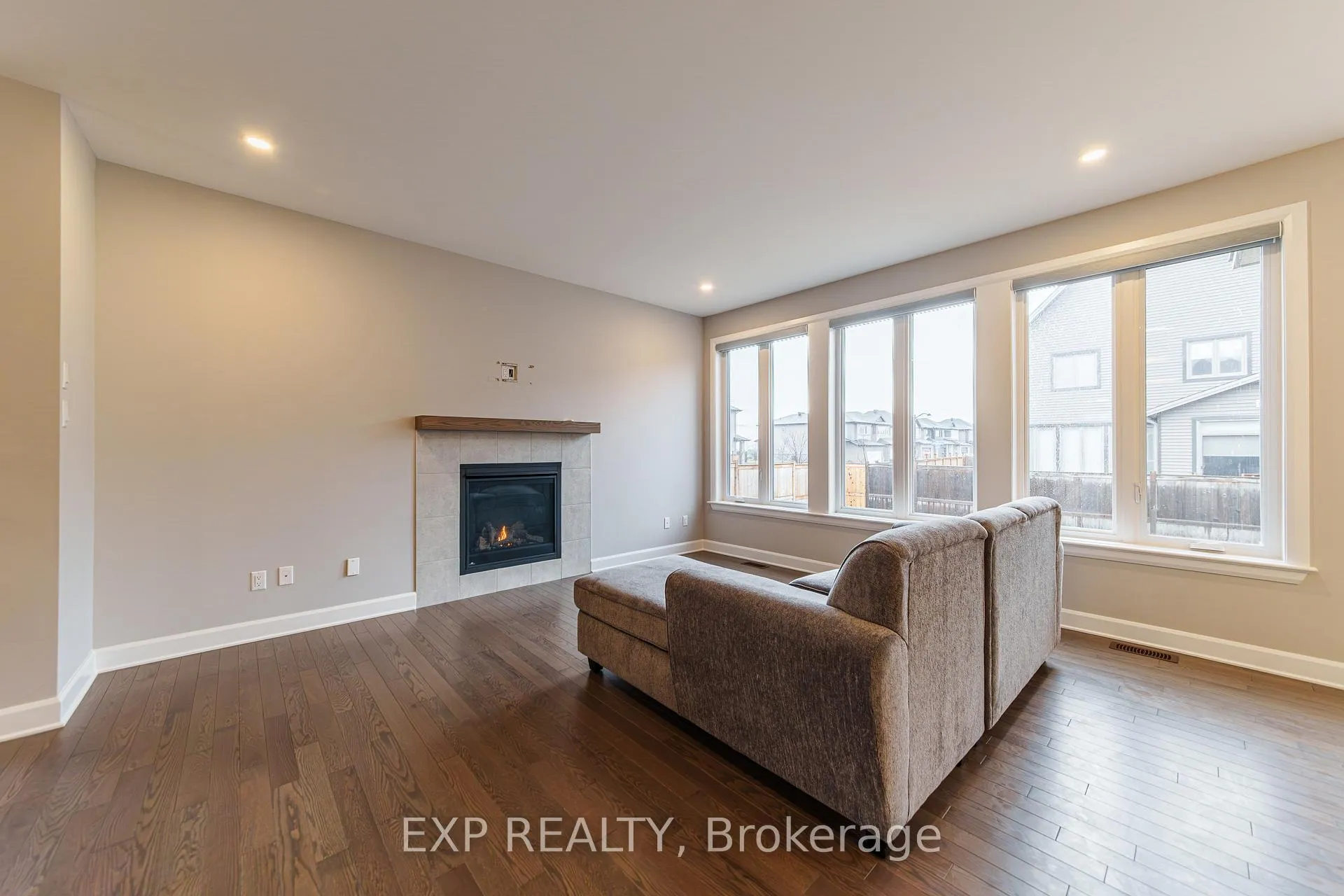 Photo 10 of 896 Sendero Way, Ottawa, Remainder of Stittsville & Area — HOMEH