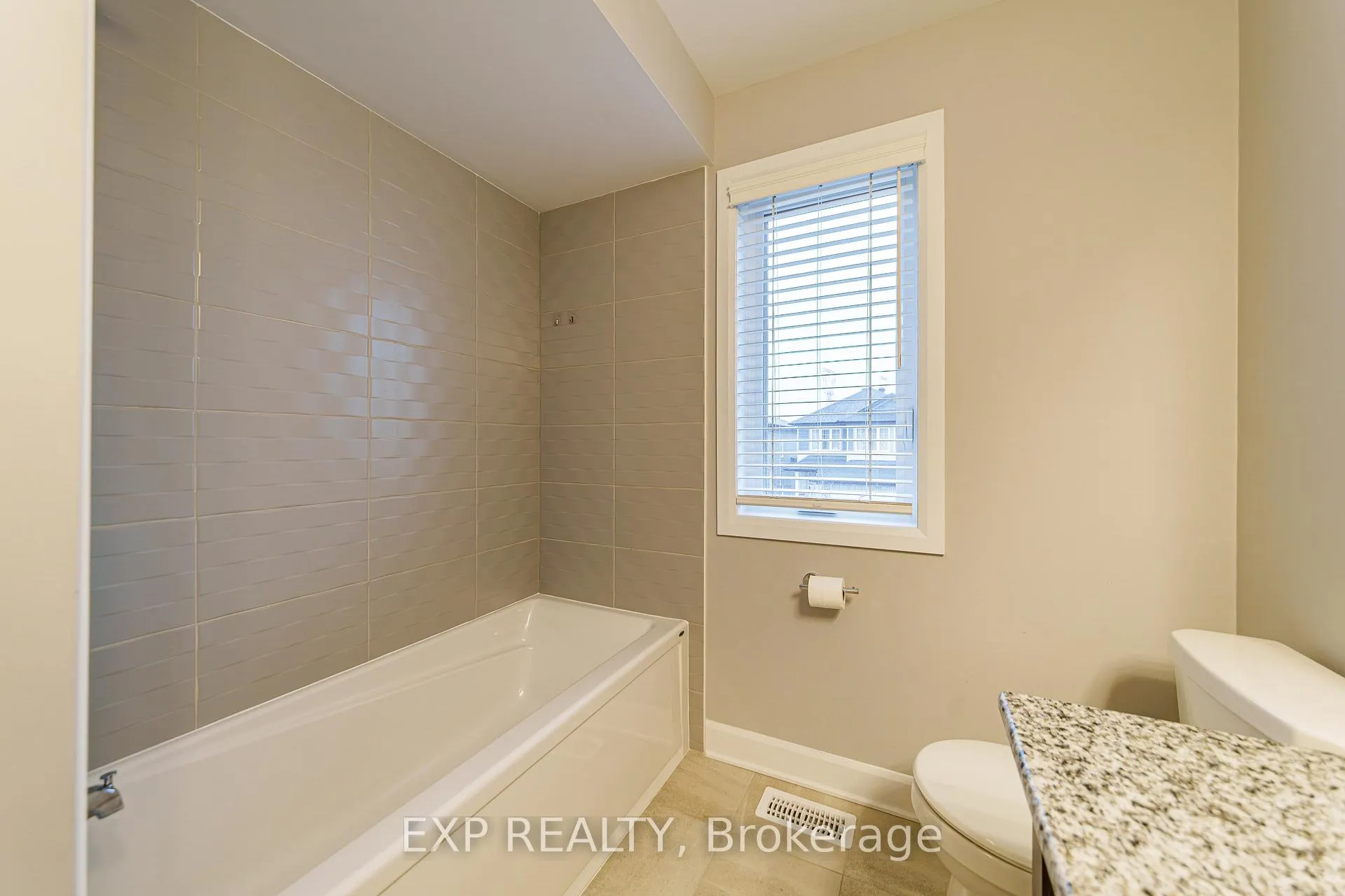 Photo 27 of 896 Sendero Way, Ottawa, Remainder of Stittsville & Area — HOMEH