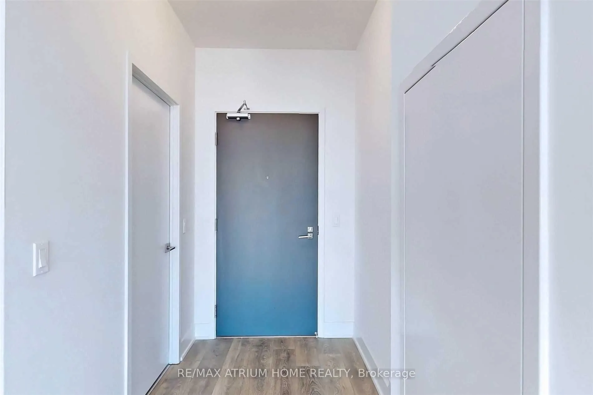Photo 4 of Unit 611, 2908 Highway 7 Road, Vaughan, Concord — HOMEH