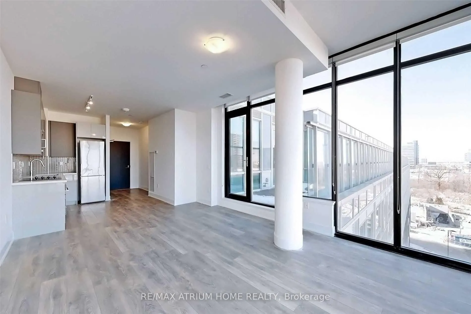 Photo 8 of Unit 611, 2908 Highway 7 Road, Vaughan, Concord — HOMEH