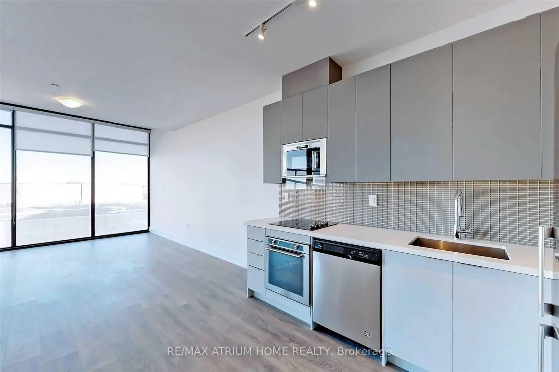 Photo 9 of Unit 611, 2908 Highway 7 Road, Vaughan, Concord — HOMEH