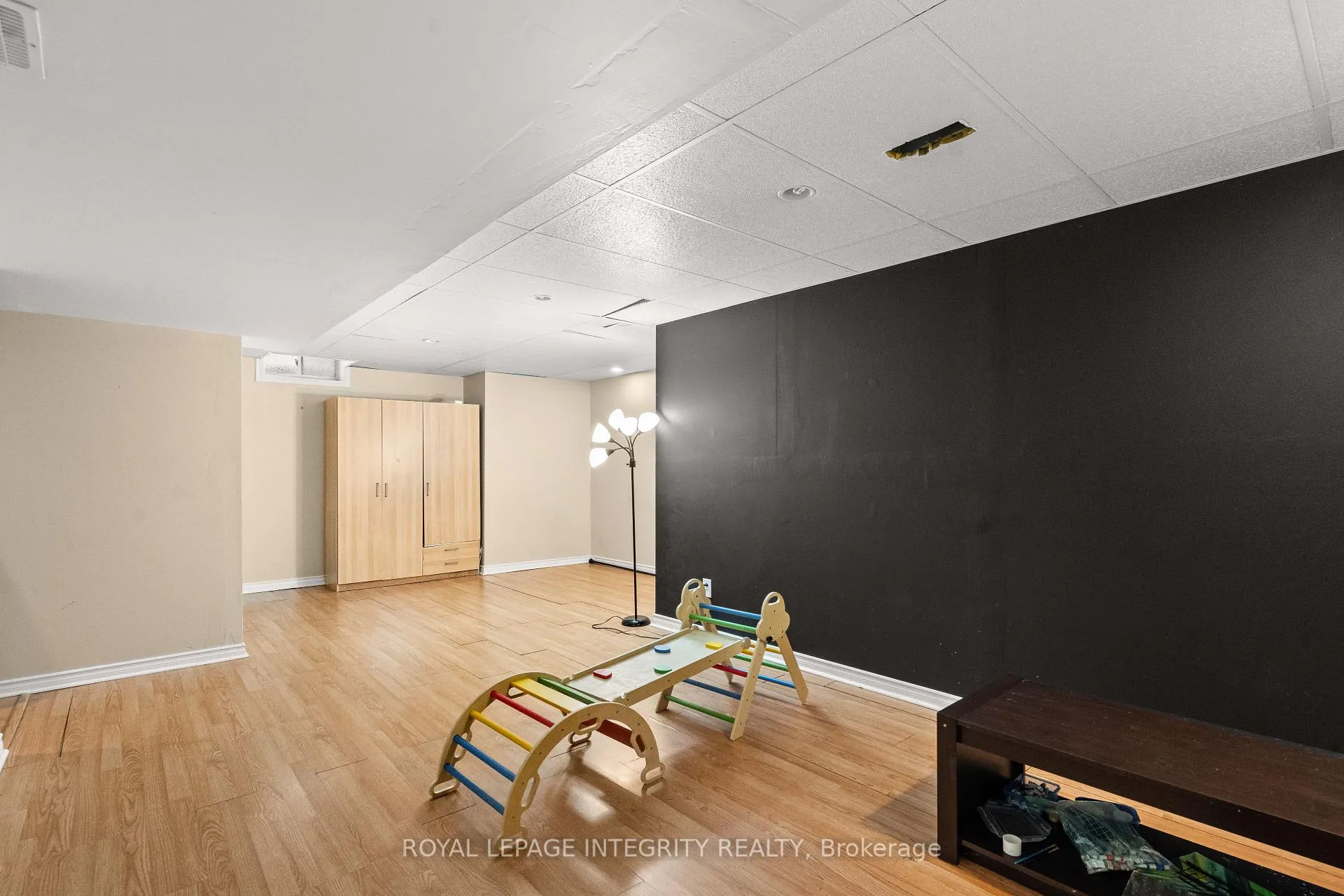 Photo 23 of 102 Sonesta Circle, Ottawa, Stittsville (North) — HOMEH