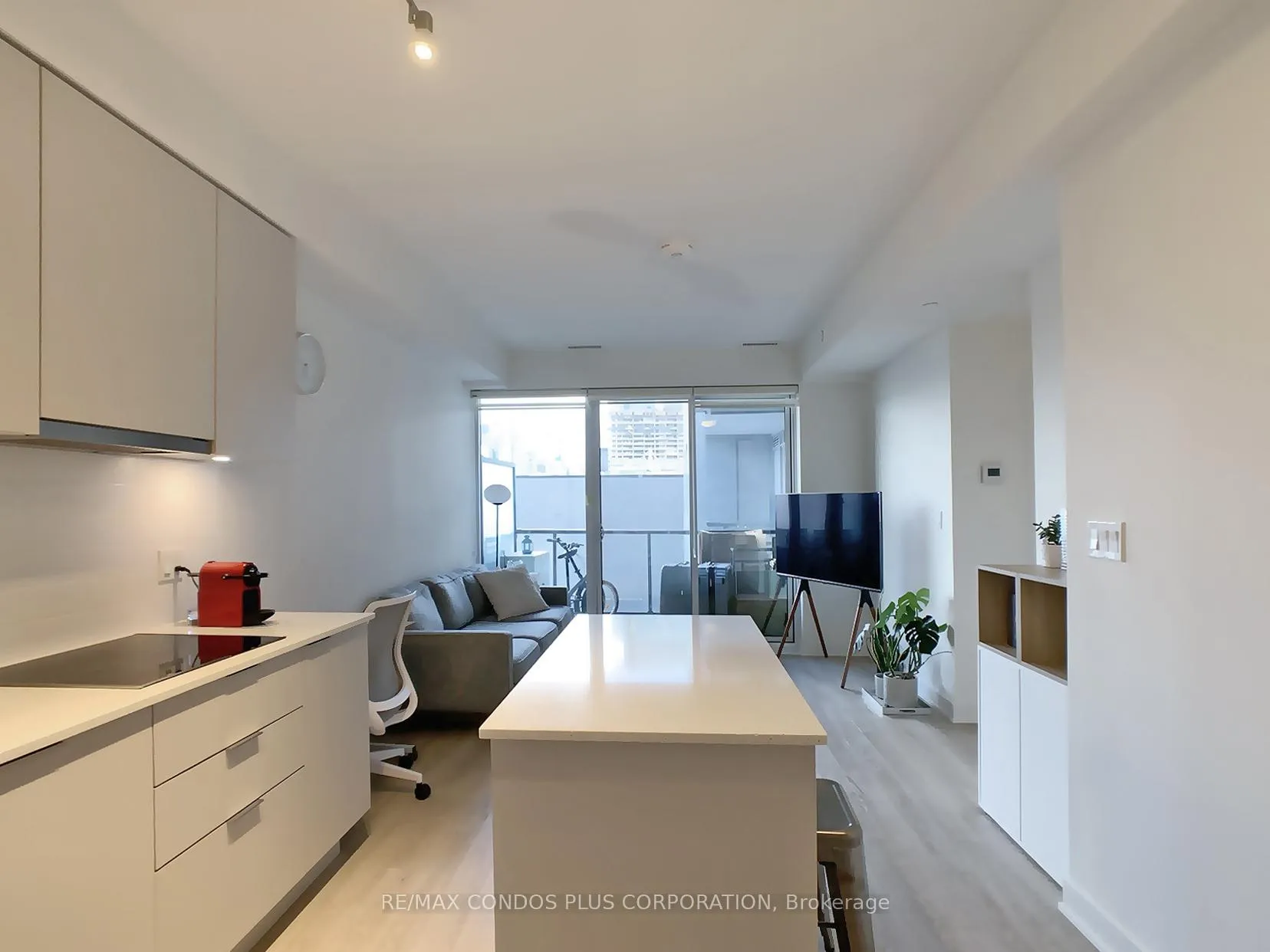 Photo 10 of Unit 1519, 576 Front Street W, Toronto, Waterfront Communities — HOMEH