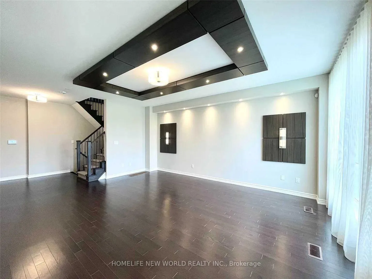 Photo 3 of 35 Hammersmith Lane, Markham, Victoria Square — HOMEH