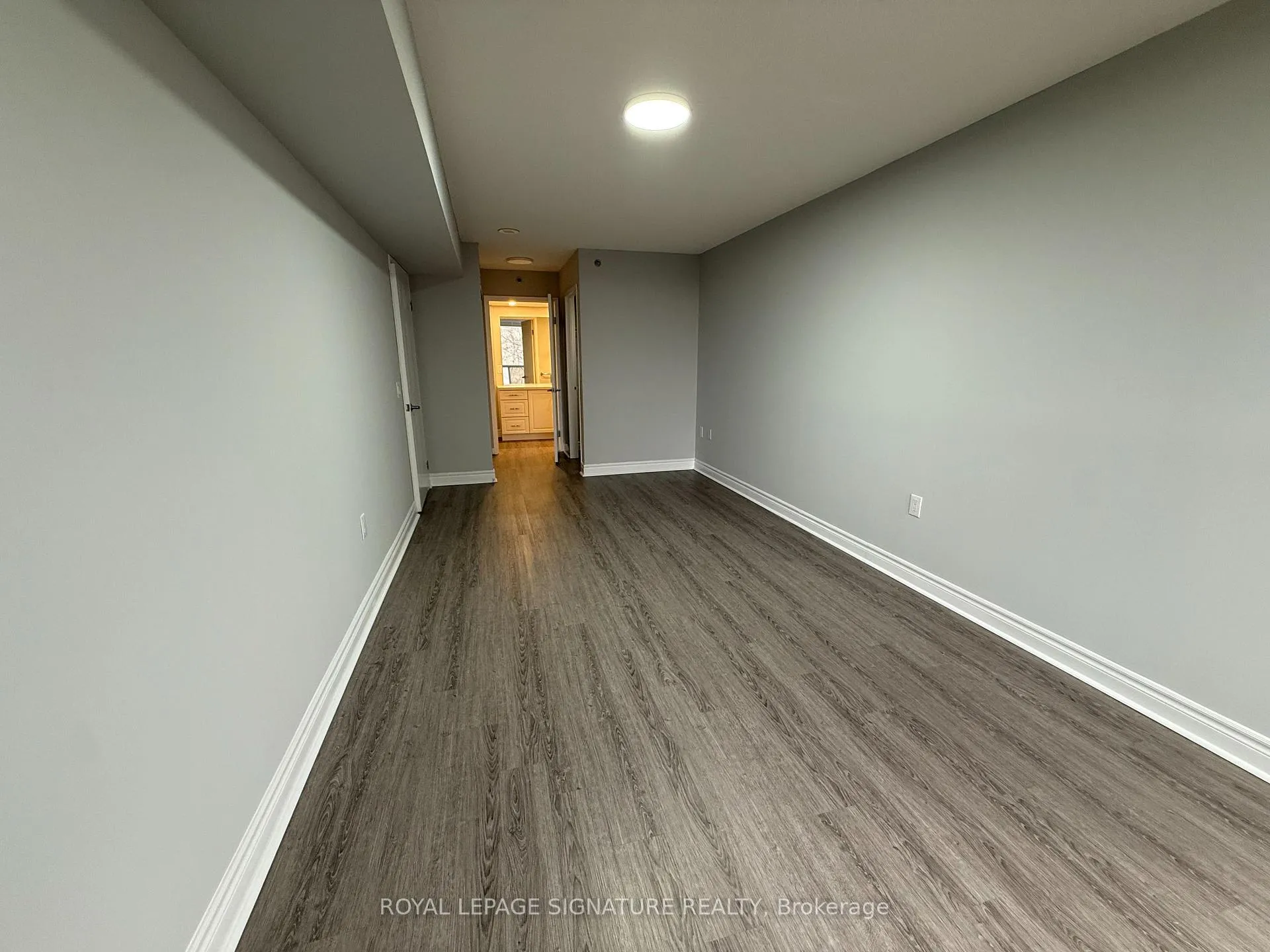 Photo 4 of Unit 508, 2 Neptune Drive, Toronto, Englemount-Lawrence — HOMEH