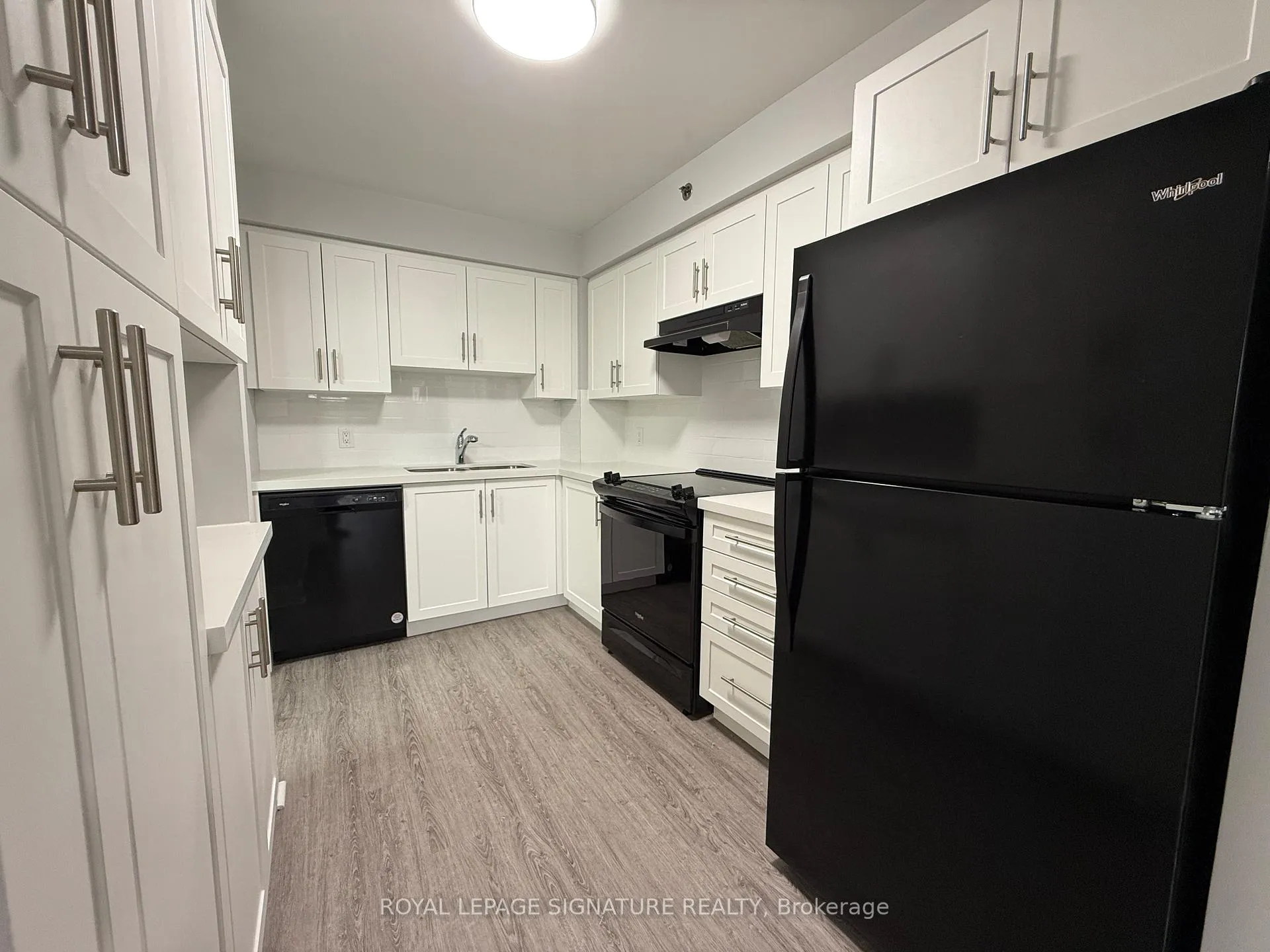 Photo 7 of Unit 508, 2 Neptune Drive, Toronto, Englemount-Lawrence — HOMEH