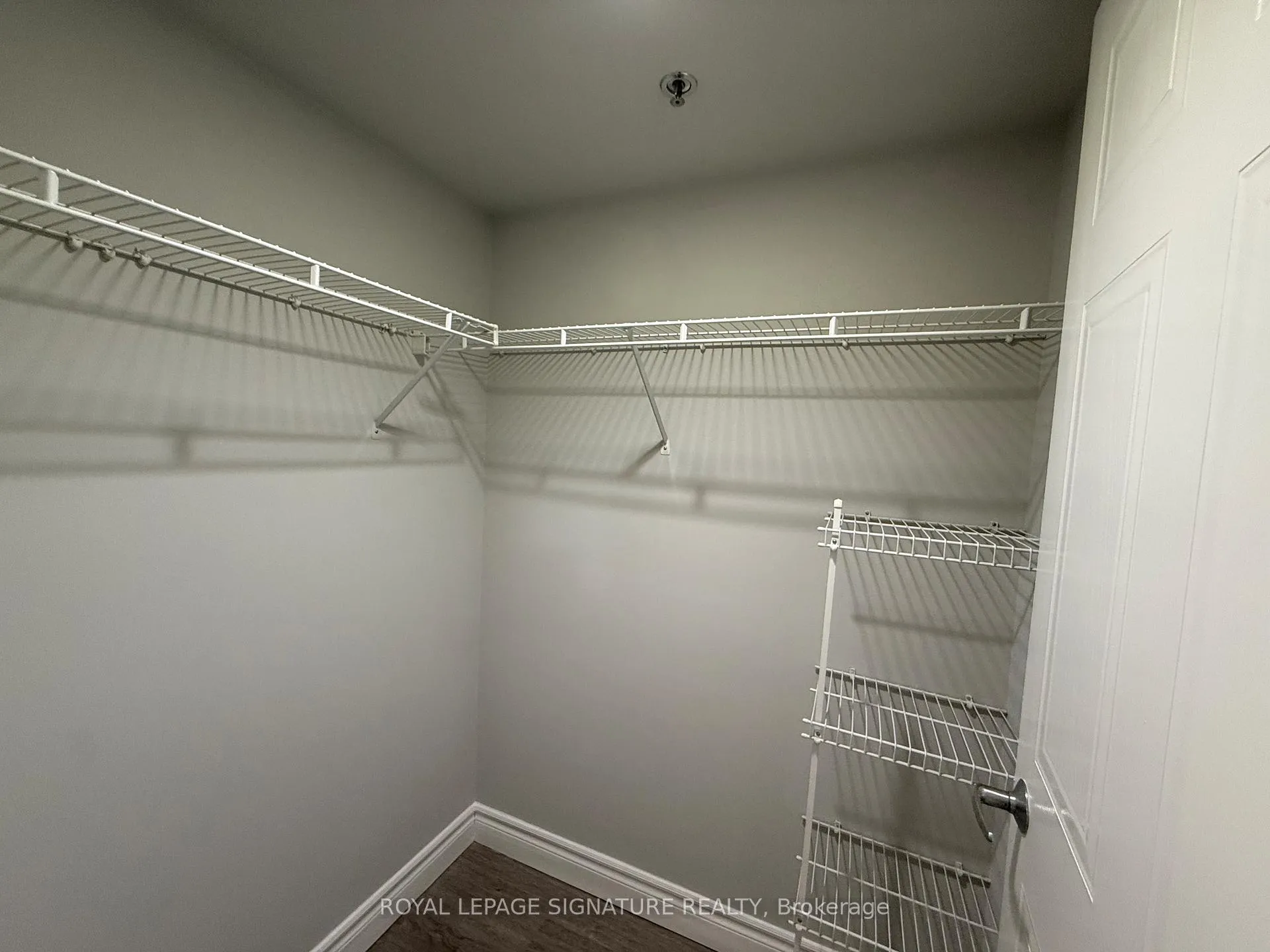 Photo 9 of Unit 508, 2 Neptune Drive, Toronto, Englemount-Lawrence — HOMEH