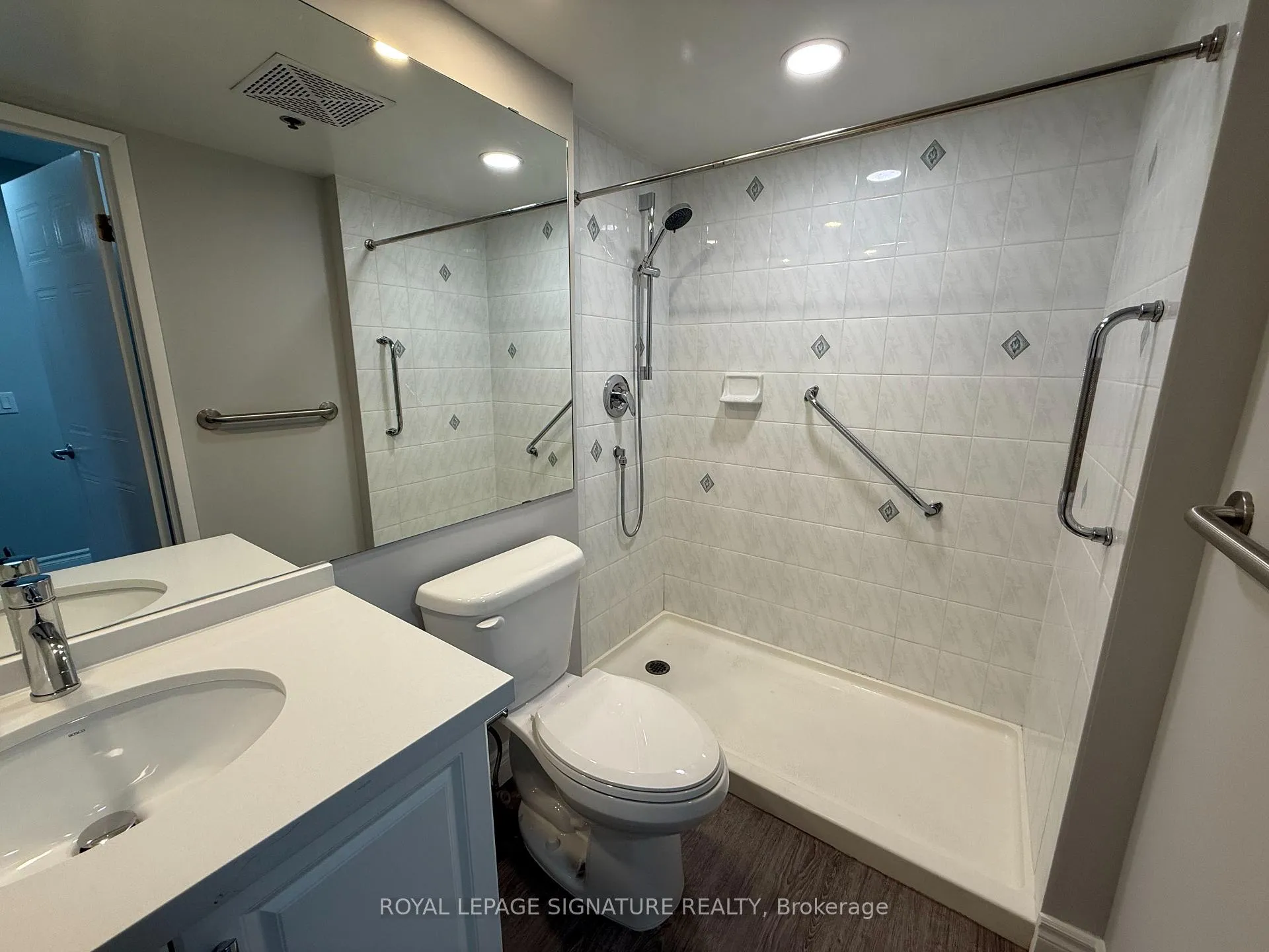 Photo 14 of Unit 508, 2 Neptune Drive, Toronto, Englemount-Lawrence — HOMEH