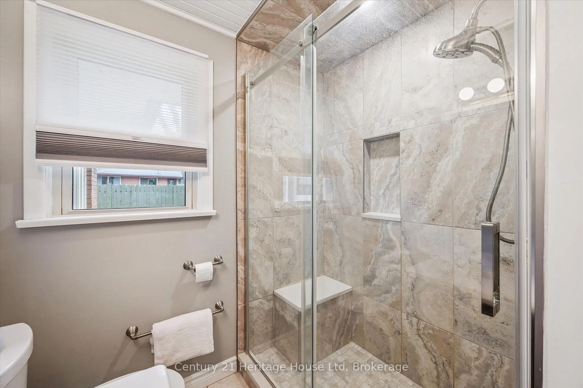 Photo 23 of 76 Kensington Street, Guelph, Riverside Park — HOMEH