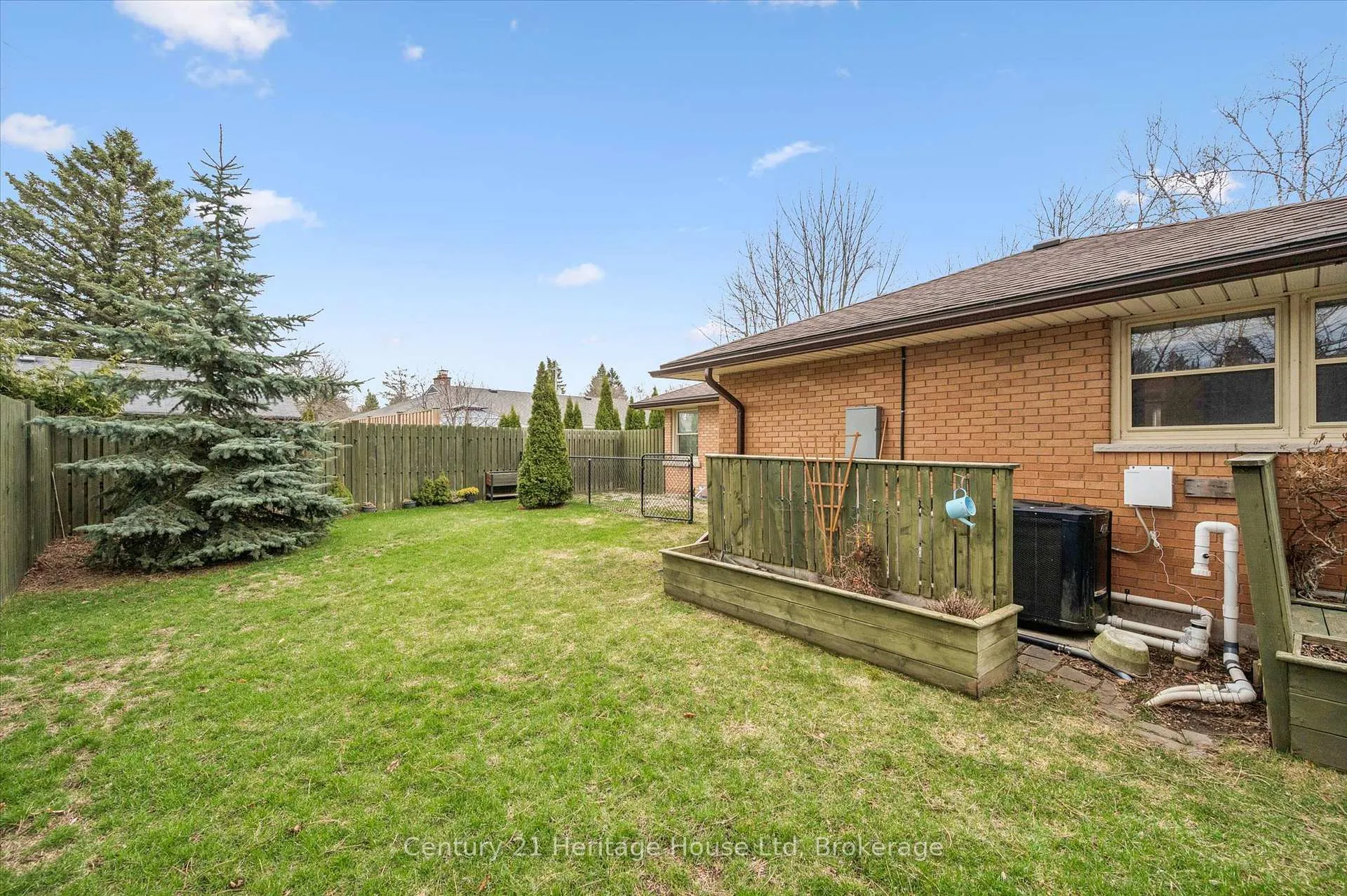 Photo 35 of 76 Kensington Street, Guelph, Riverside Park — HOMEH