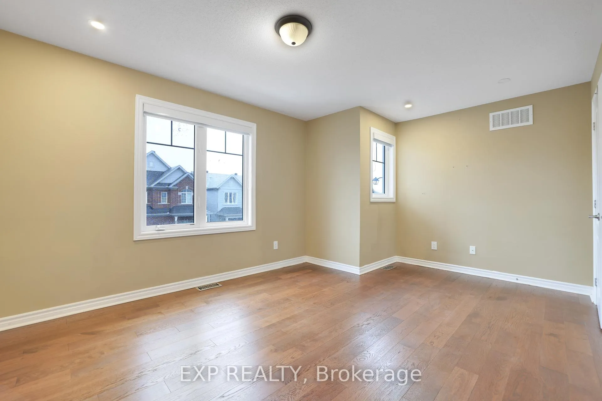 Photo 22 of 210 Rivertree Street, Ottawa, Kanata - Emerald Meadows/Trailwest — HOMEH