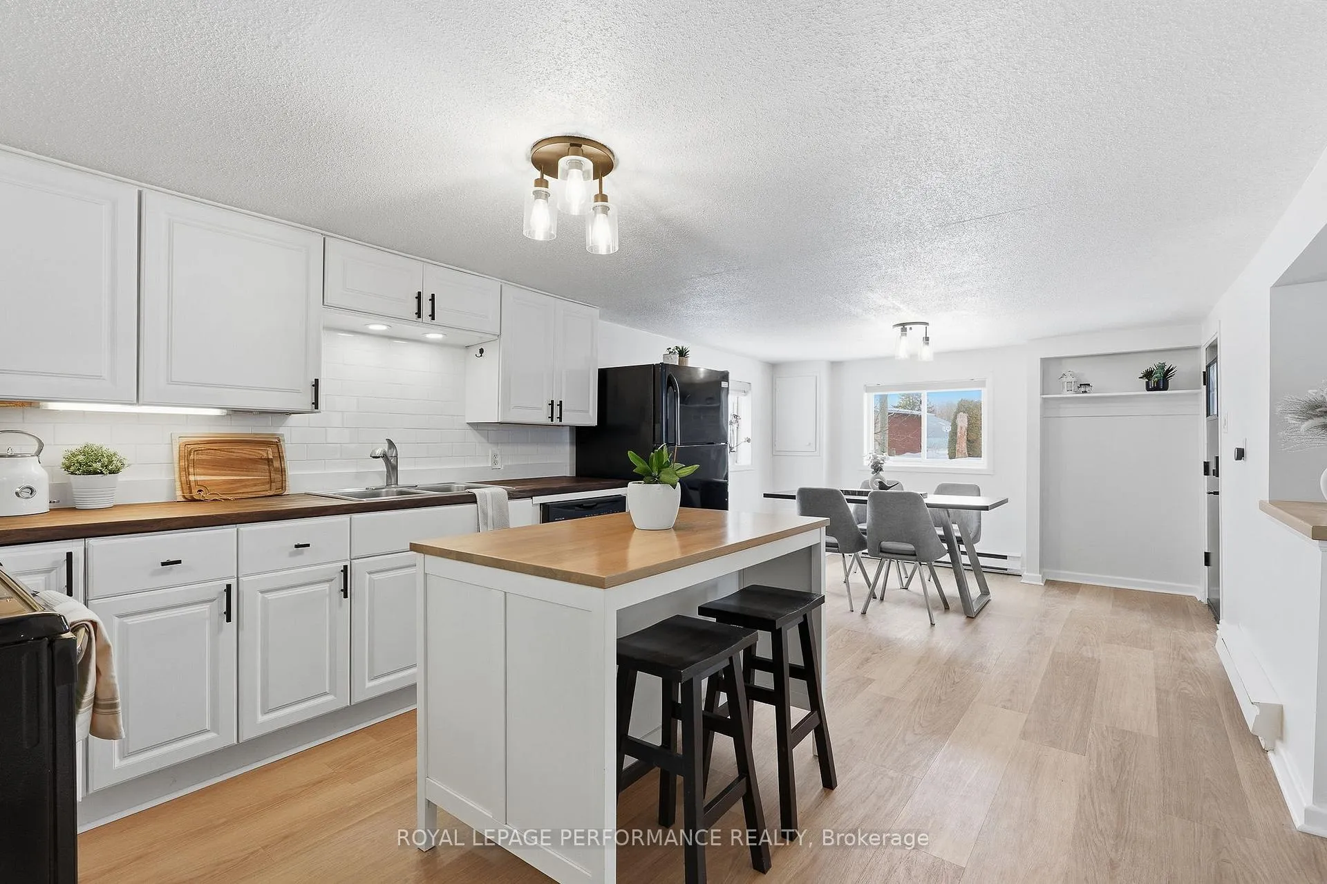 Photo 2 of 1292 St Jacques Road, Russell, Embrun — HOMEH