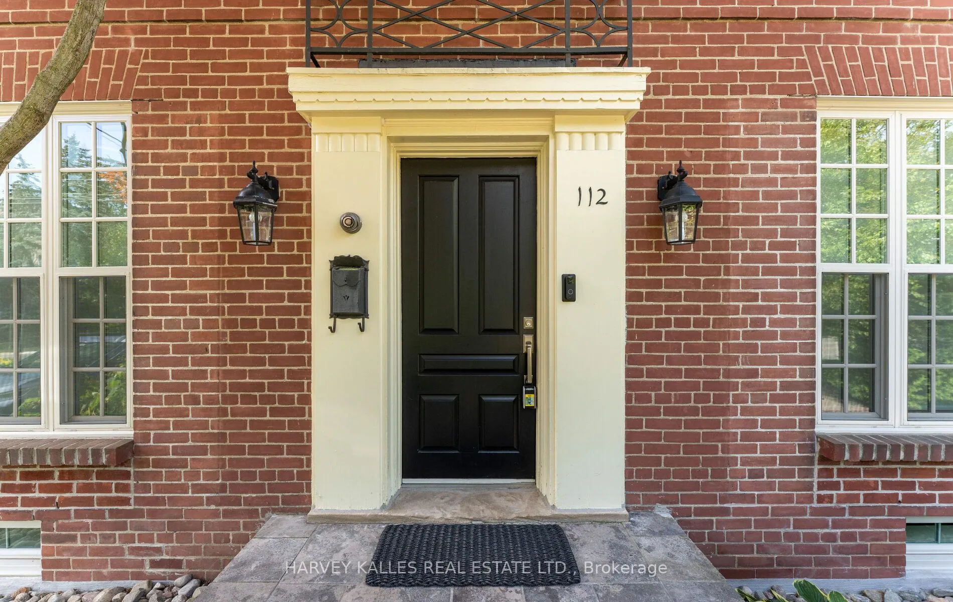 Photo 2 of 112 Mason Boulevard, Toronto, Bedford Park-Nortown — HOMEH