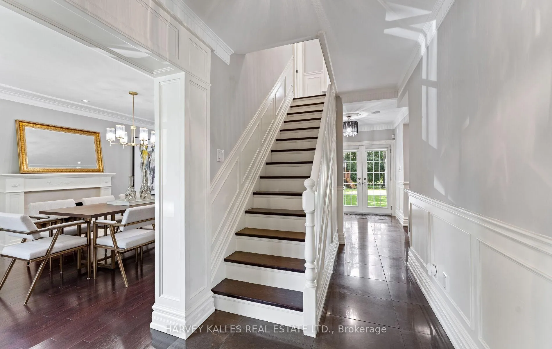 Photo 17 of 112 Mason Boulevard, Toronto, Bedford Park-Nortown — HOMEH
