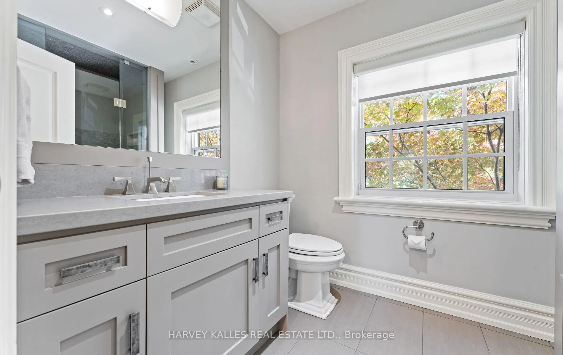 Photo 26 of 112 Mason Boulevard, Toronto, Bedford Park-Nortown — HOMEH