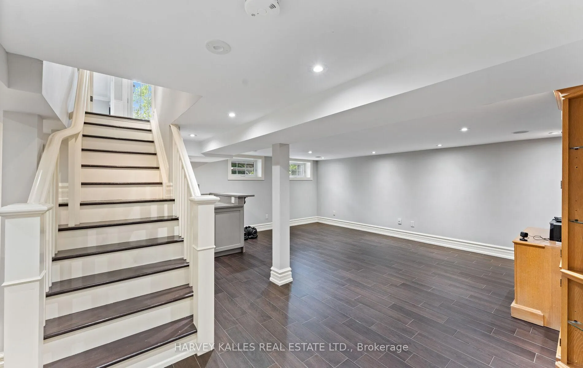 Photo 27 of 112 Mason Boulevard, Toronto, Bedford Park-Nortown — HOMEH