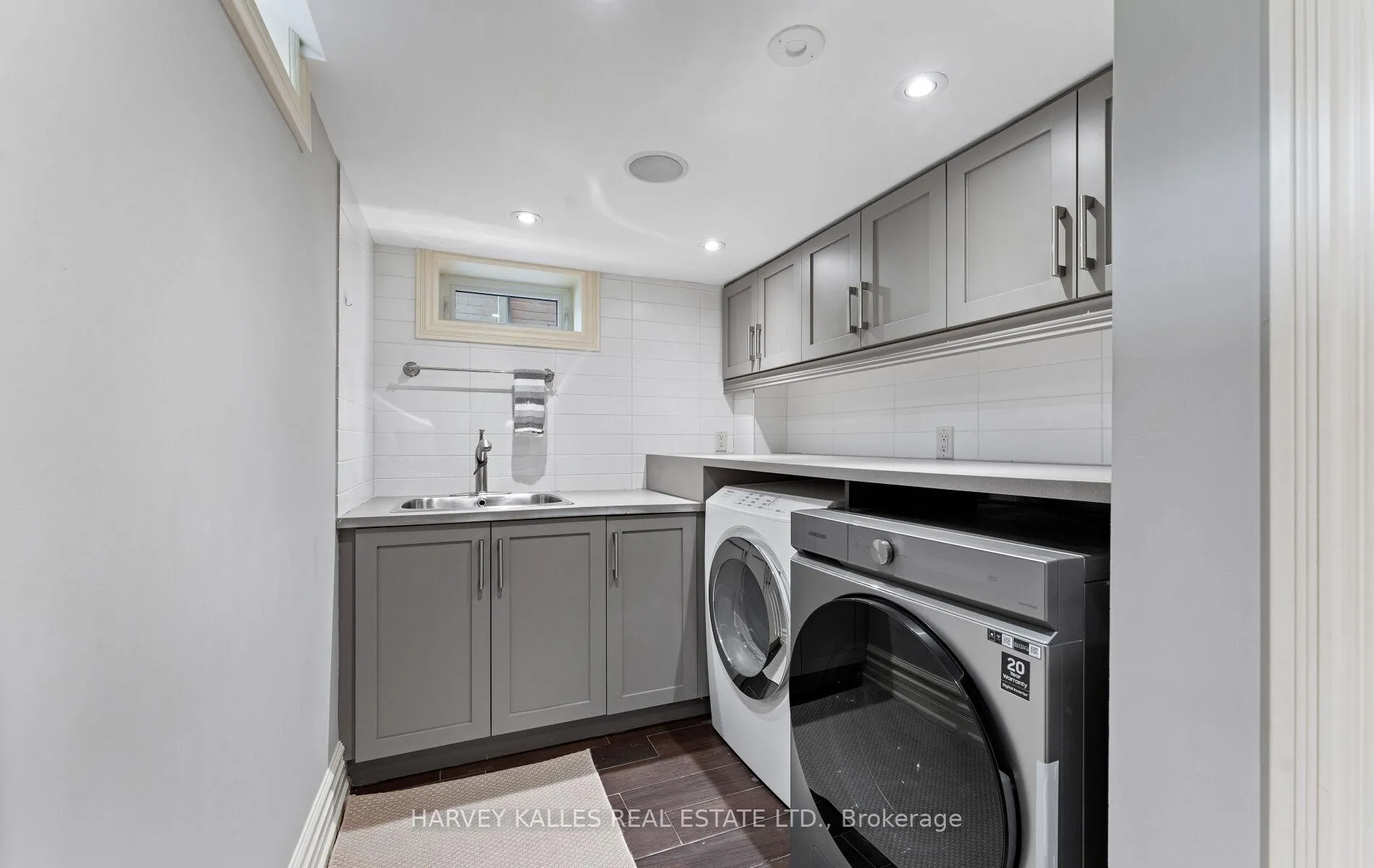 Photo 32 of 112 Mason Boulevard, Toronto, Bedford Park-Nortown — HOMEH
