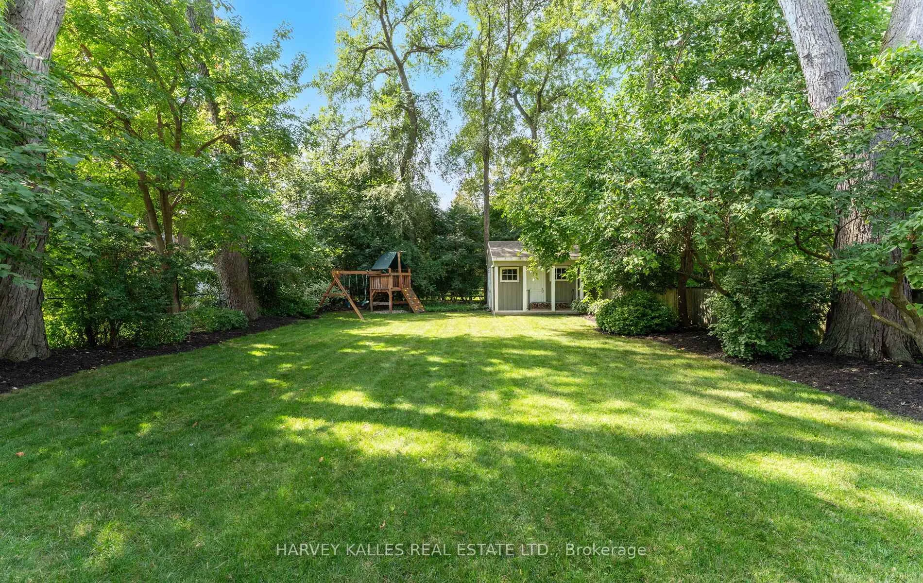 Photo 35 of 112 Mason Boulevard, Toronto, Bedford Park-Nortown — HOMEH