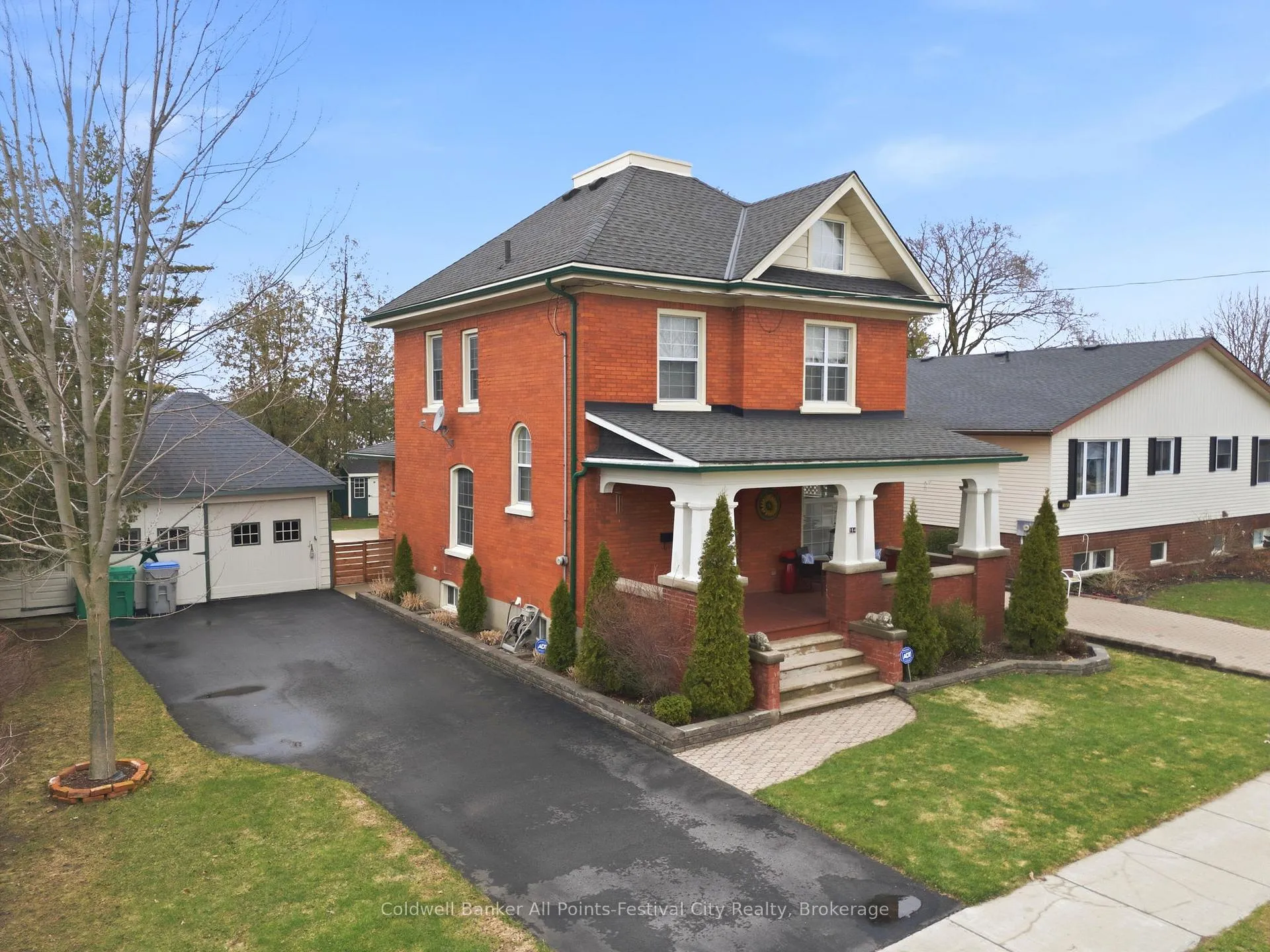 Photo 2 of 164 Palmerston Street, Goderich, Goderich (Town) — HOMEH