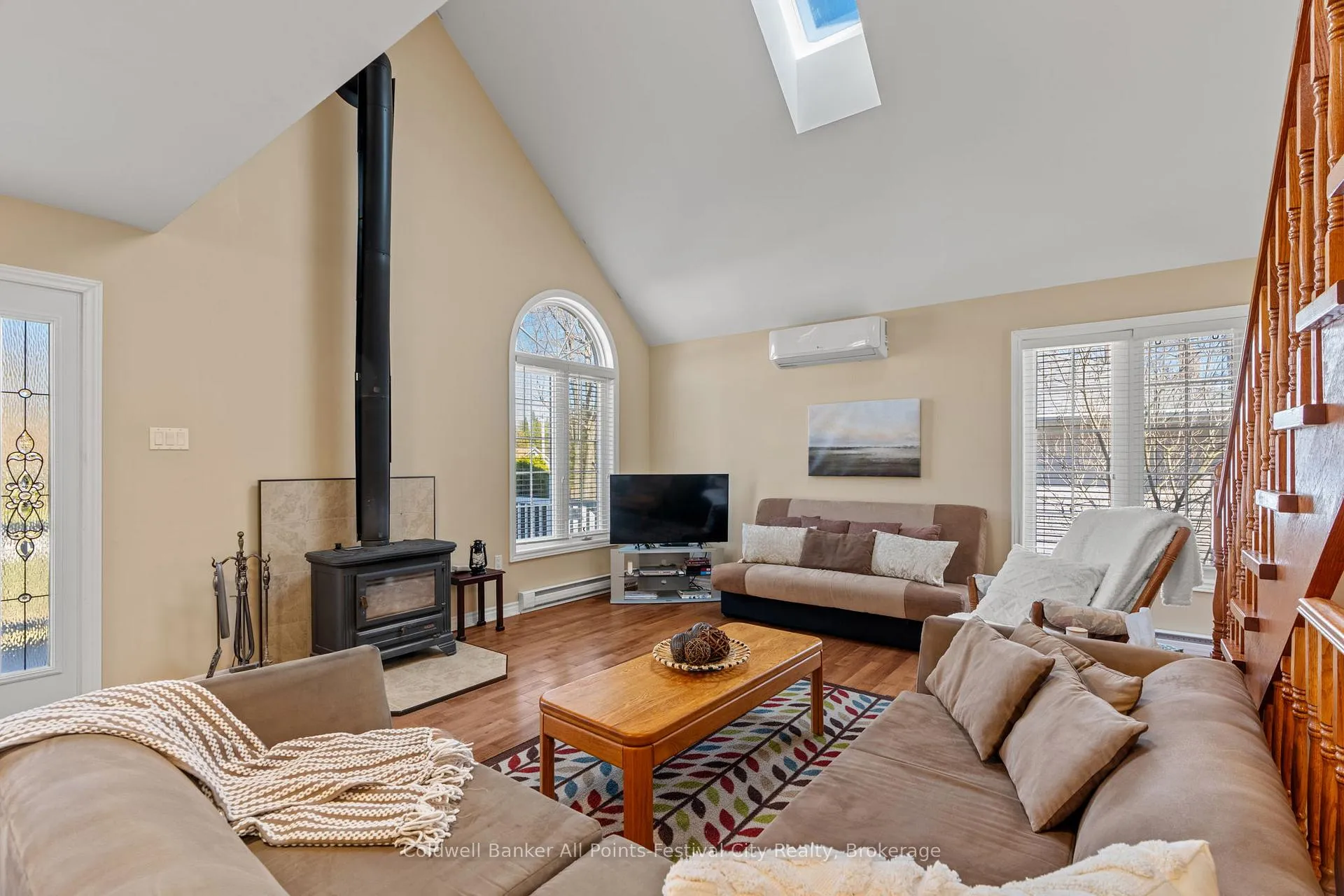 Photo 10 of 207 Birch Crescent, Huron-Kinloss — HOMEH