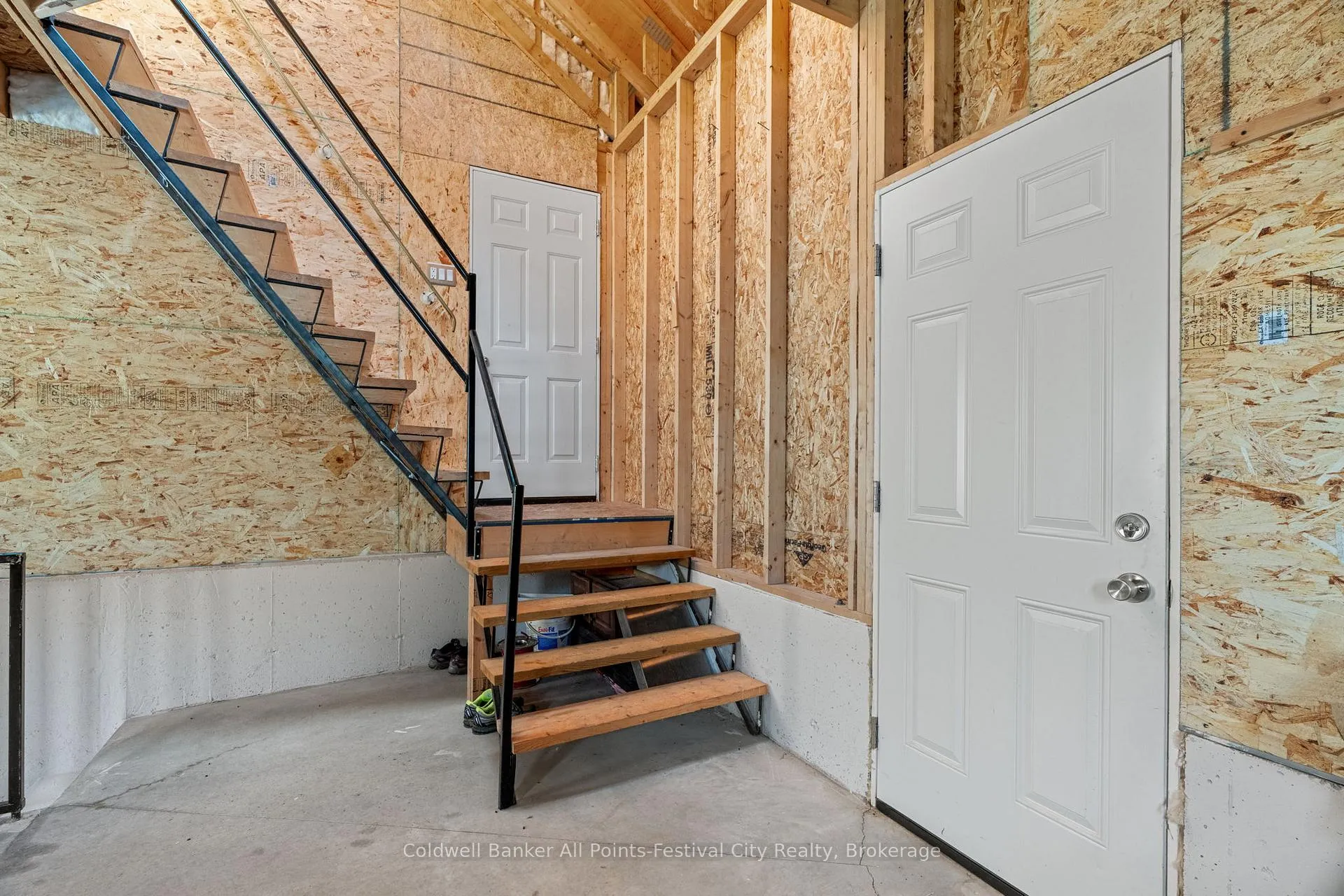 Photo 41 of 207 Birch Crescent, Huron-Kinloss — HOMEH
