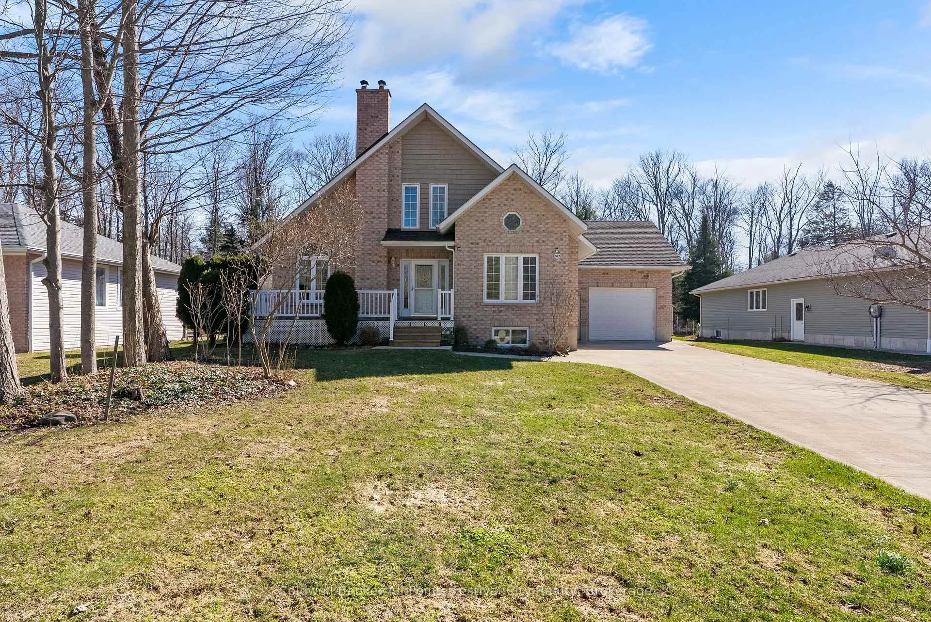 Photo 5 of 207 Birch Crescent, Huron-Kinloss — HOMEH