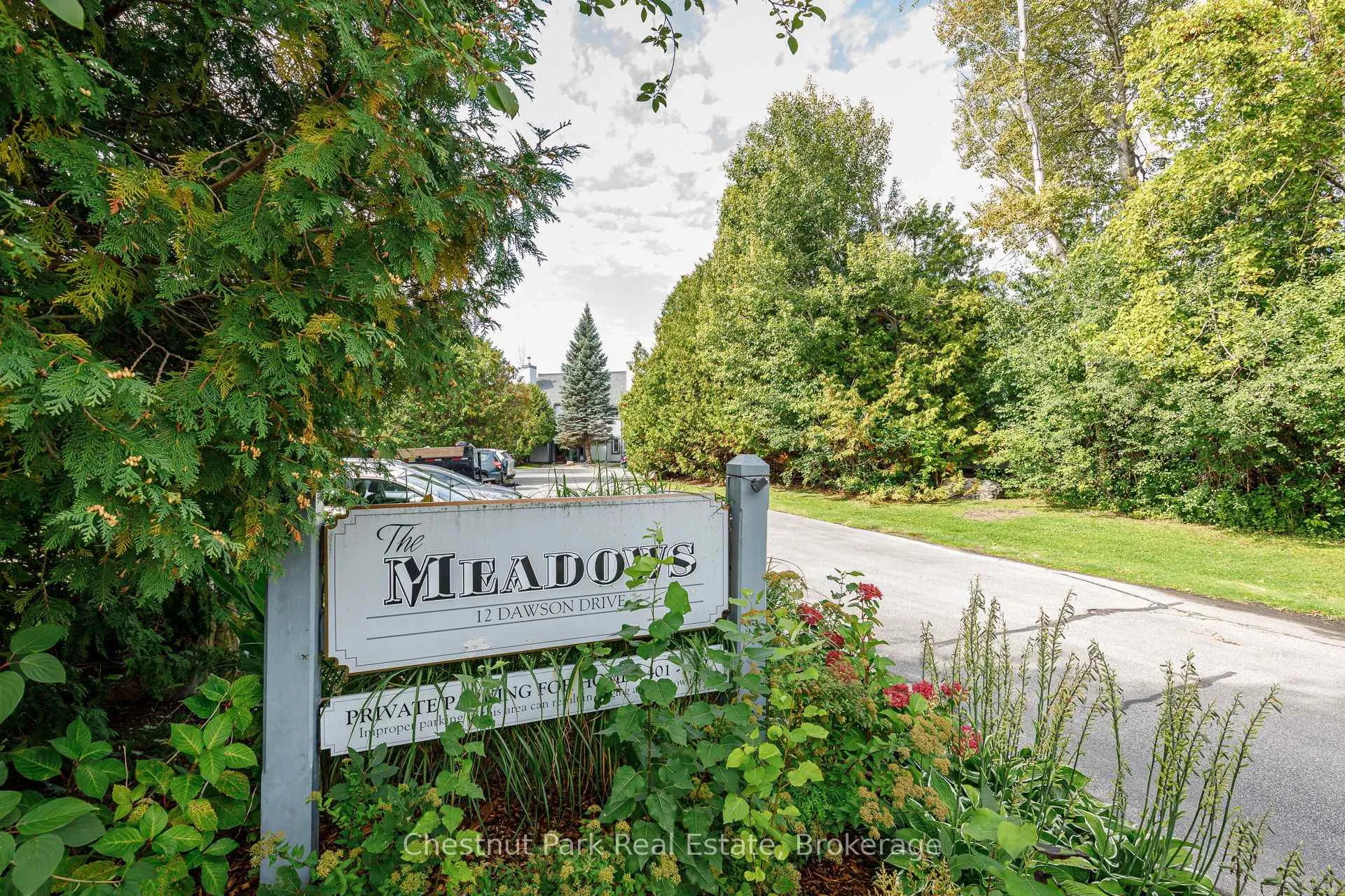 Photo 6 of Unit 407, 12 Dawson Drive, Collingwood — HOMEH