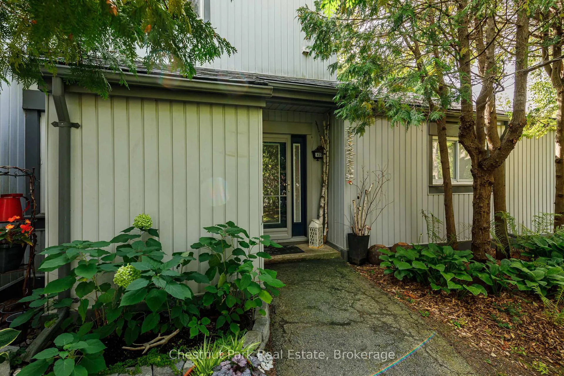 Photo 10 of Unit 407, 12 Dawson Drive, Collingwood — HOMEH
