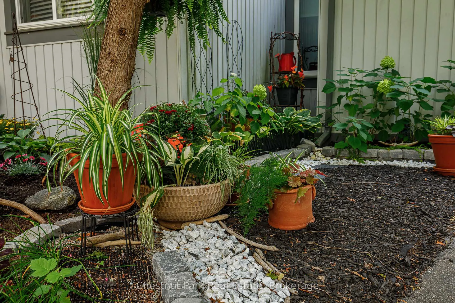 Photo 11 of Unit 407, 12 Dawson Drive, Collingwood — HOMEH