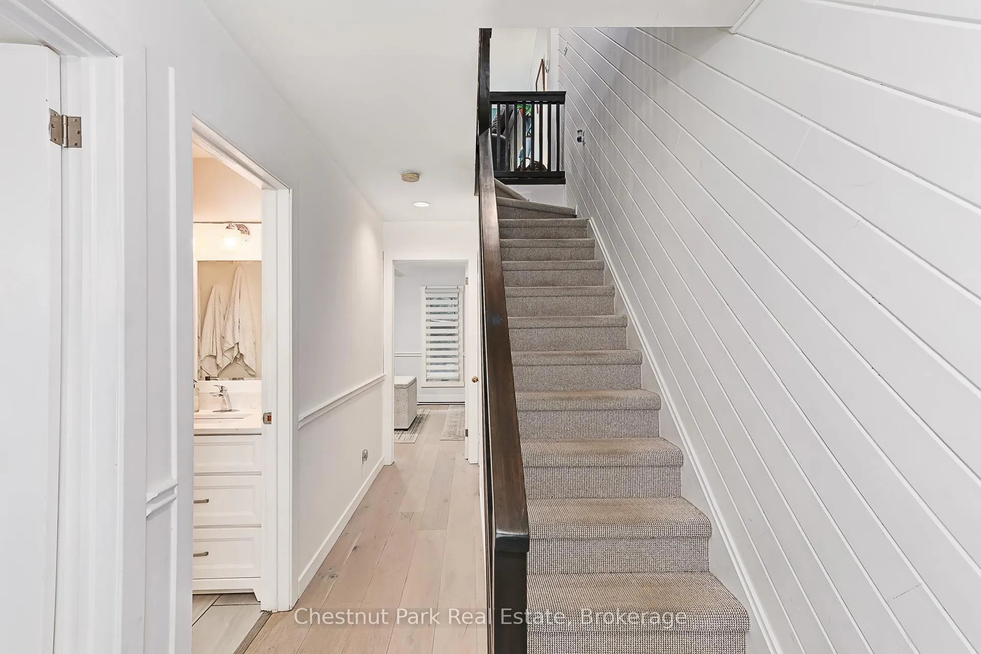 Photo 21 of Unit 407, 12 Dawson Drive, Collingwood — HOMEH