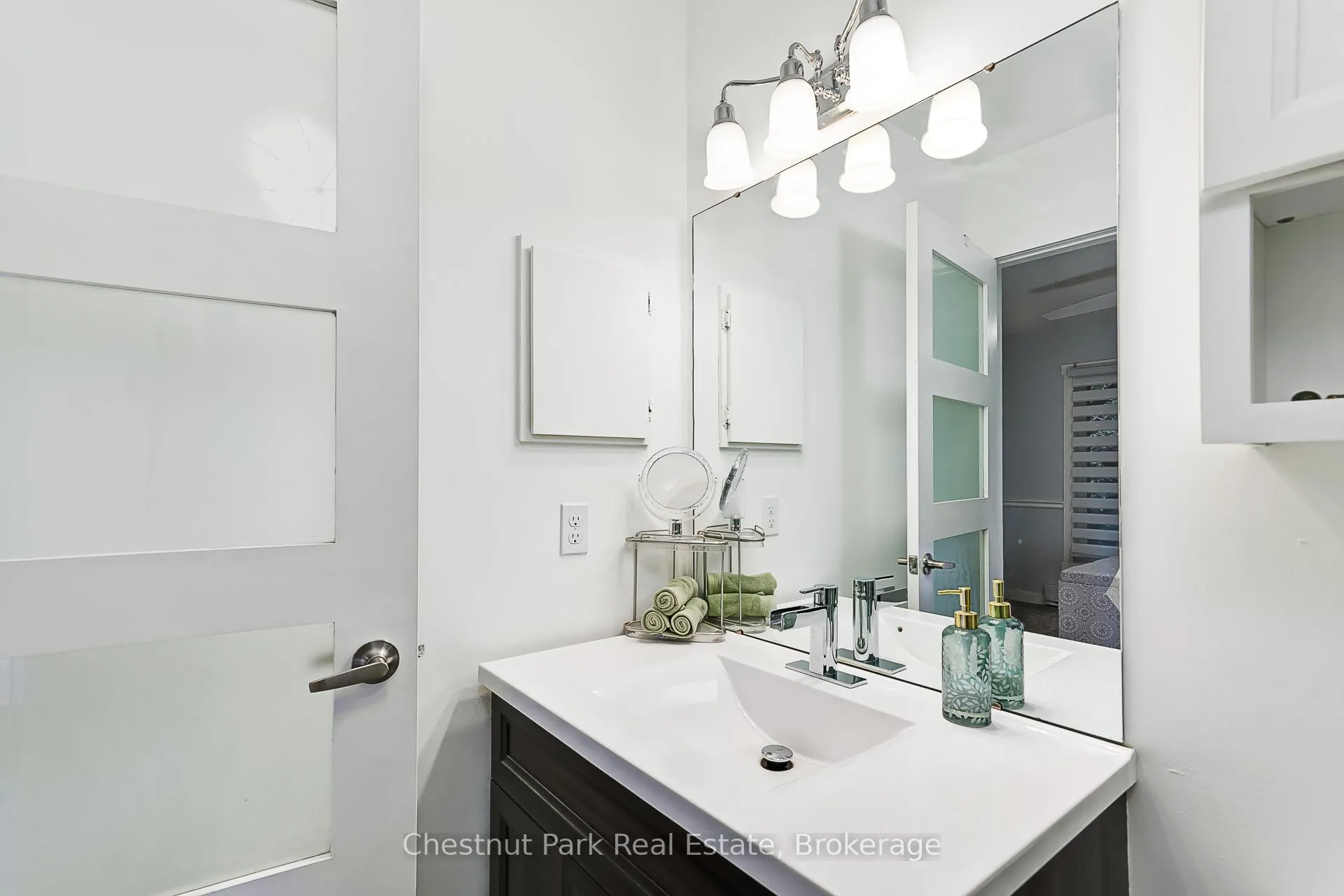 Photo 38 of Unit 407, 12 Dawson Drive, Collingwood — HOMEH