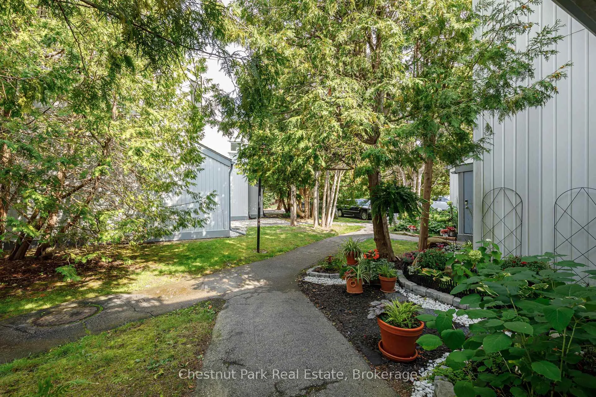 Photo 49 of Unit 407, 12 Dawson Drive, Collingwood — HOMEH