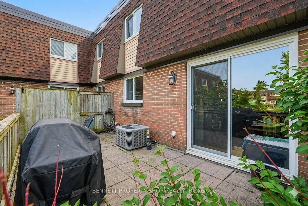 Photo 8 of Unit 41, 209 Ridgepark Private, Ottawa, Meadowlands/Crestview — HOMEH
