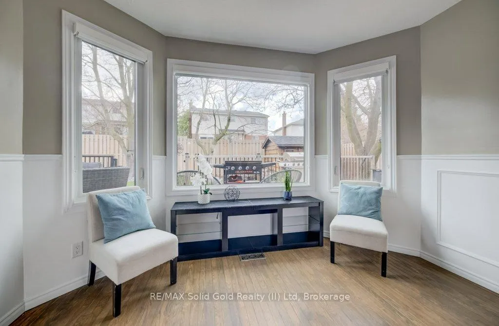 Photo 18 of 107 Old Park Lane, Kitchener — HOMEH