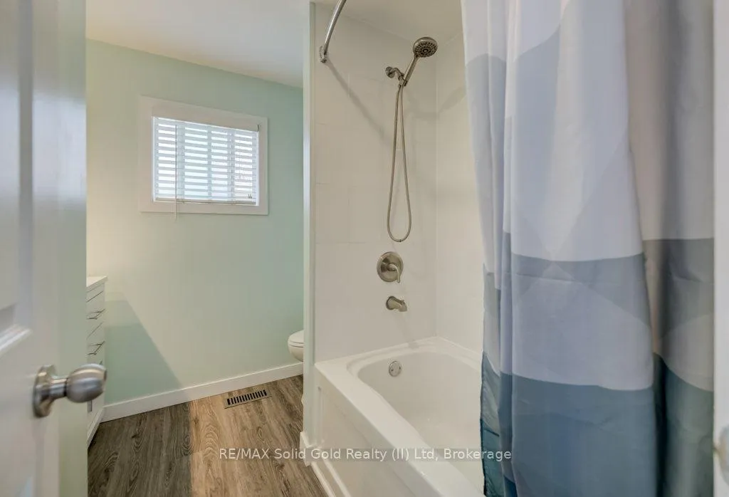 Photo 36 of 107 Old Park Lane, Kitchener — HOMEH