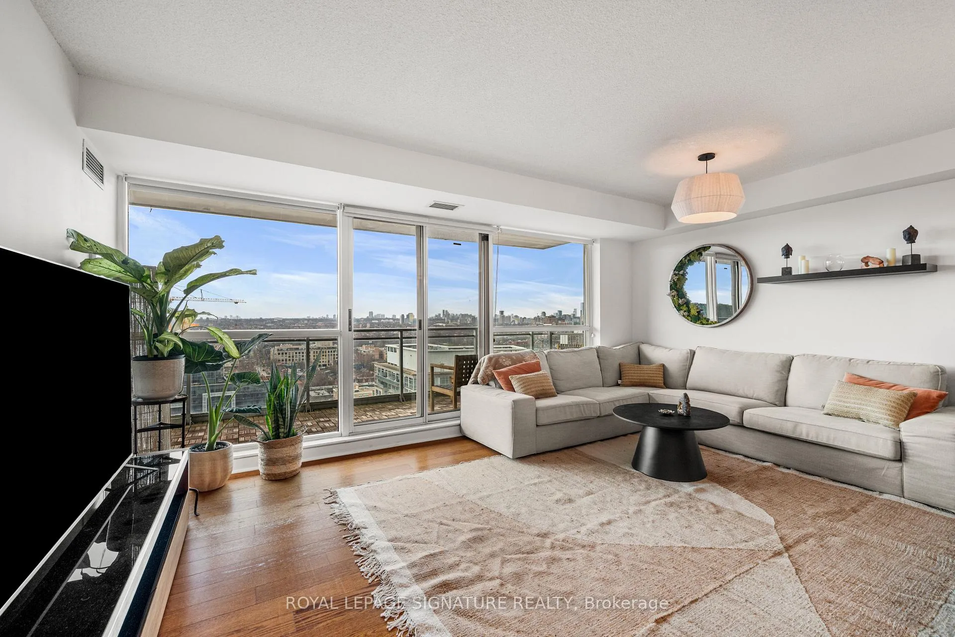 Photo 7 of Unit 2105, 80 Western Battery Road, Toronto, Niagara — HOMEH